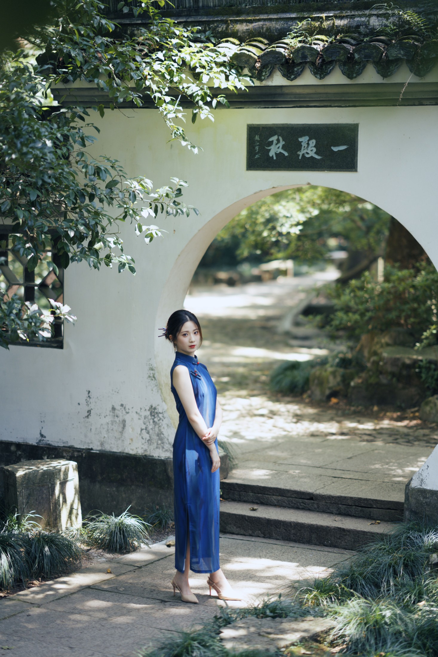 丽丽 – 《蓝色旗袍 虎跑的夏》[53P]