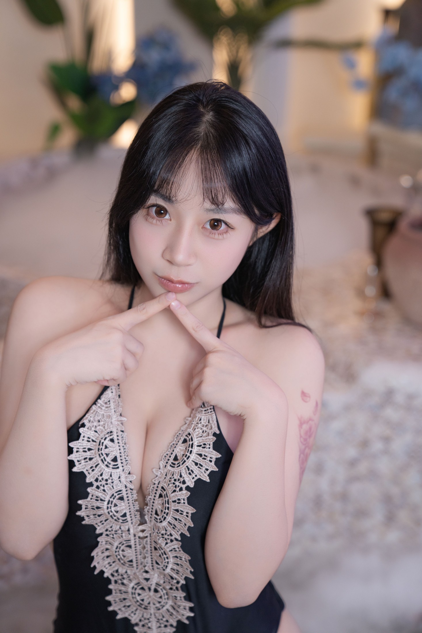 一元同学Jodie – 《泳衣・蕾丝・柔光》[41P]