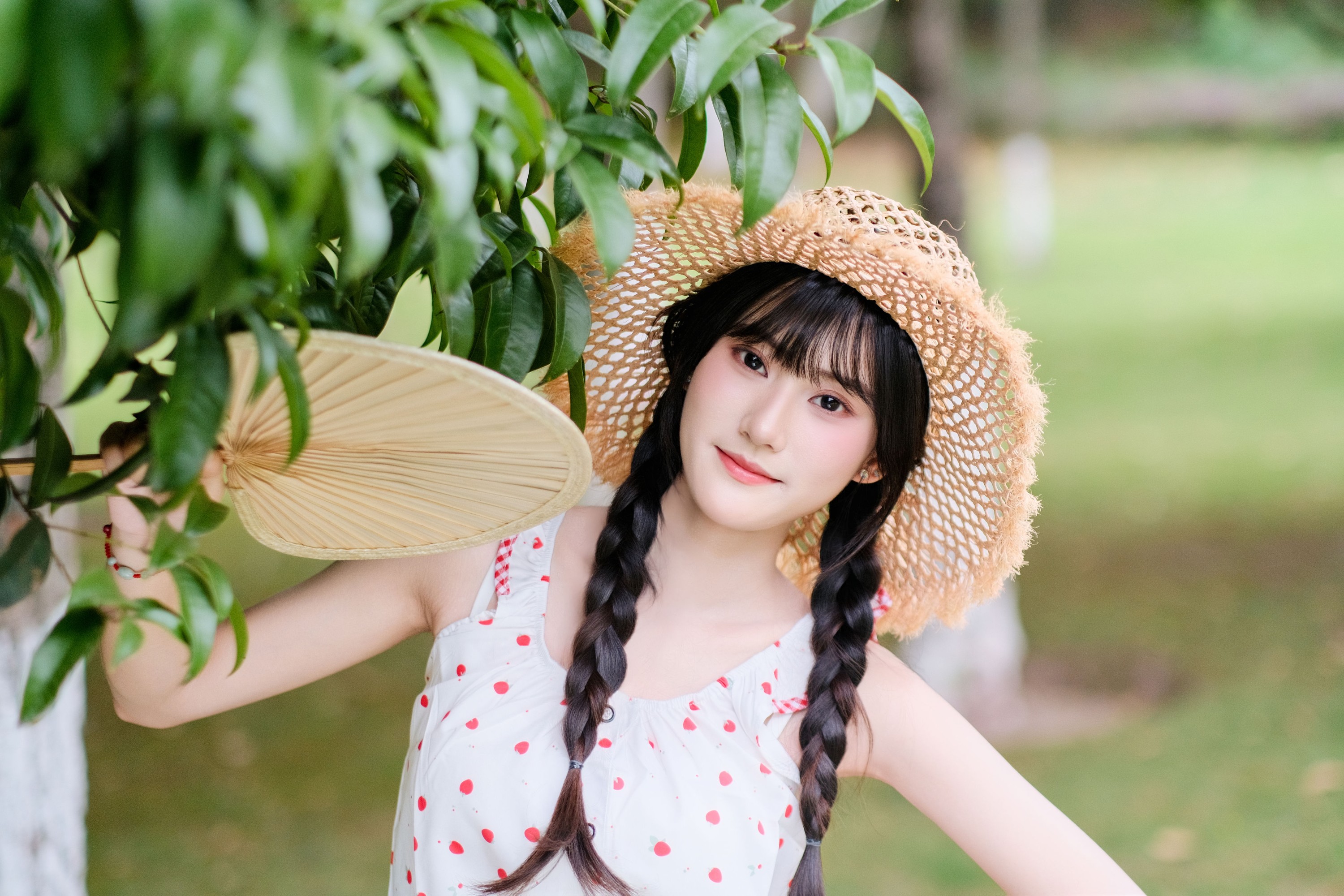 小黎 – 《西瓜味的夏天》[18P]