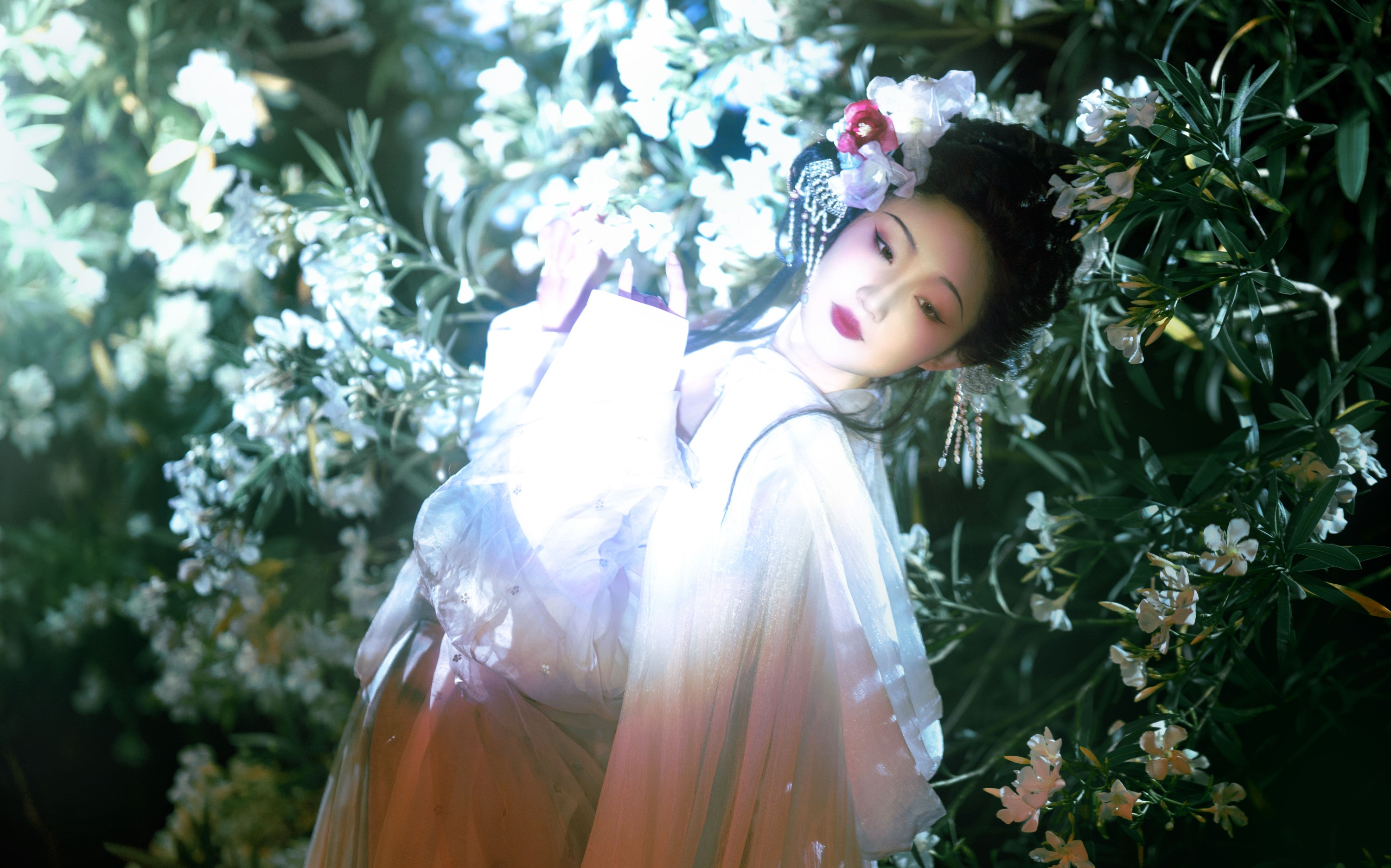 敏茵茵 – 《魂魄不曾入梦来》[14P]