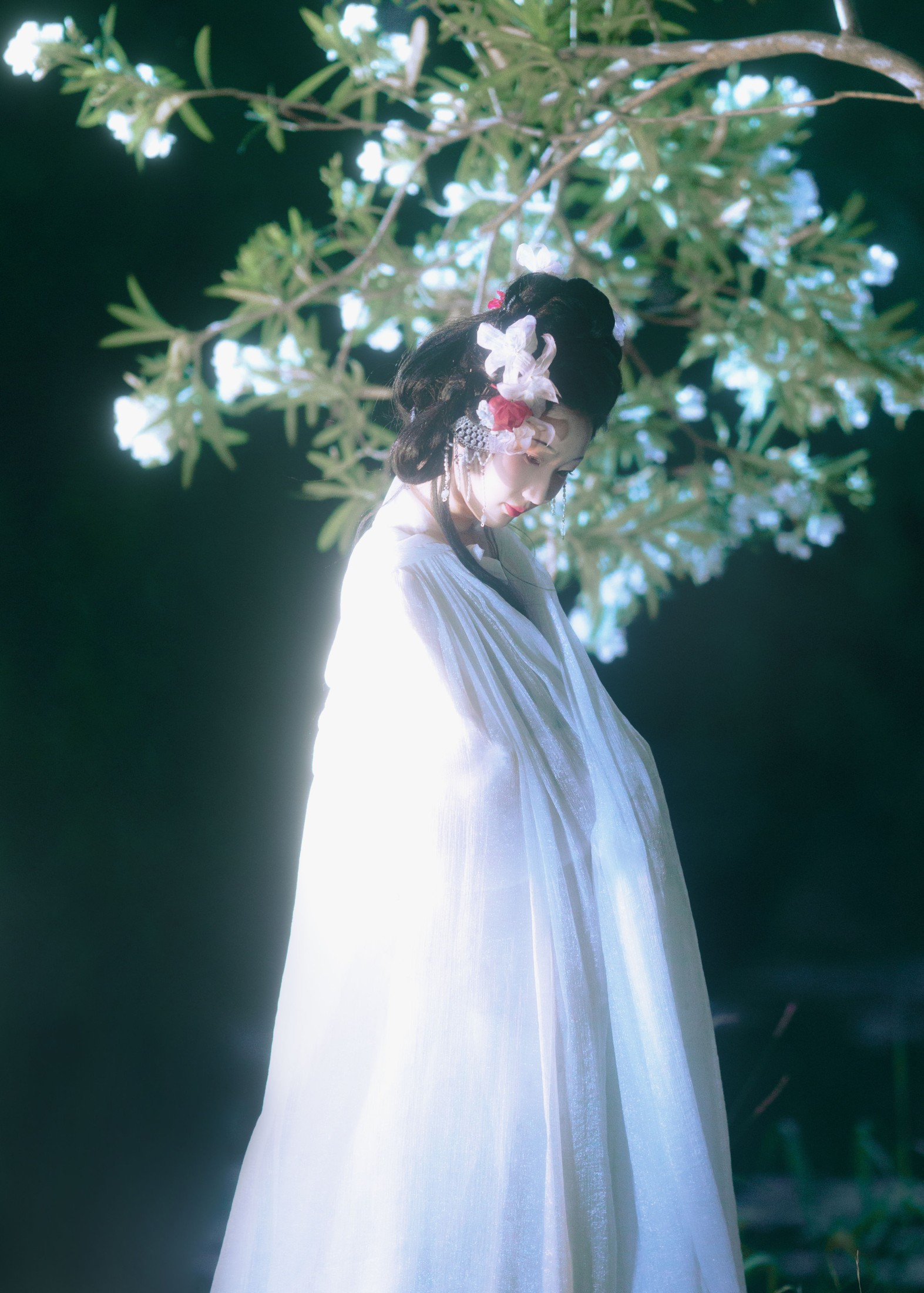 敏茵茵 – 《魂魄不曾入梦来》[14P]