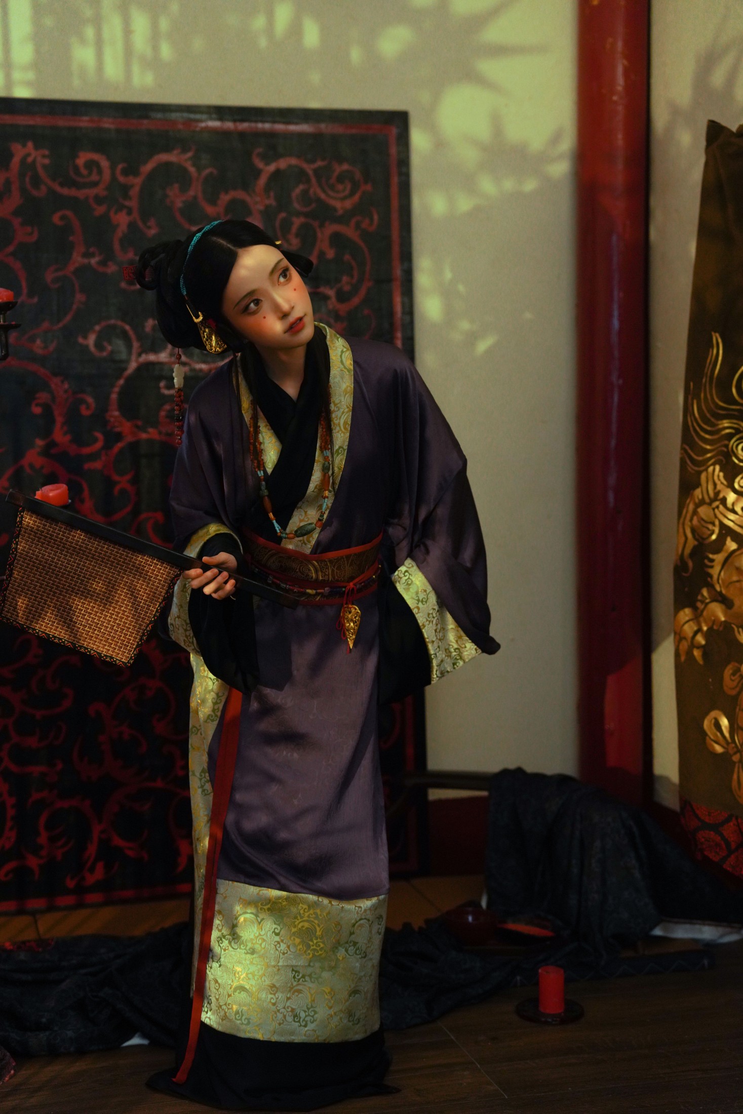 桃迟 – 《长眉红妆，幽微烛火》[14P]