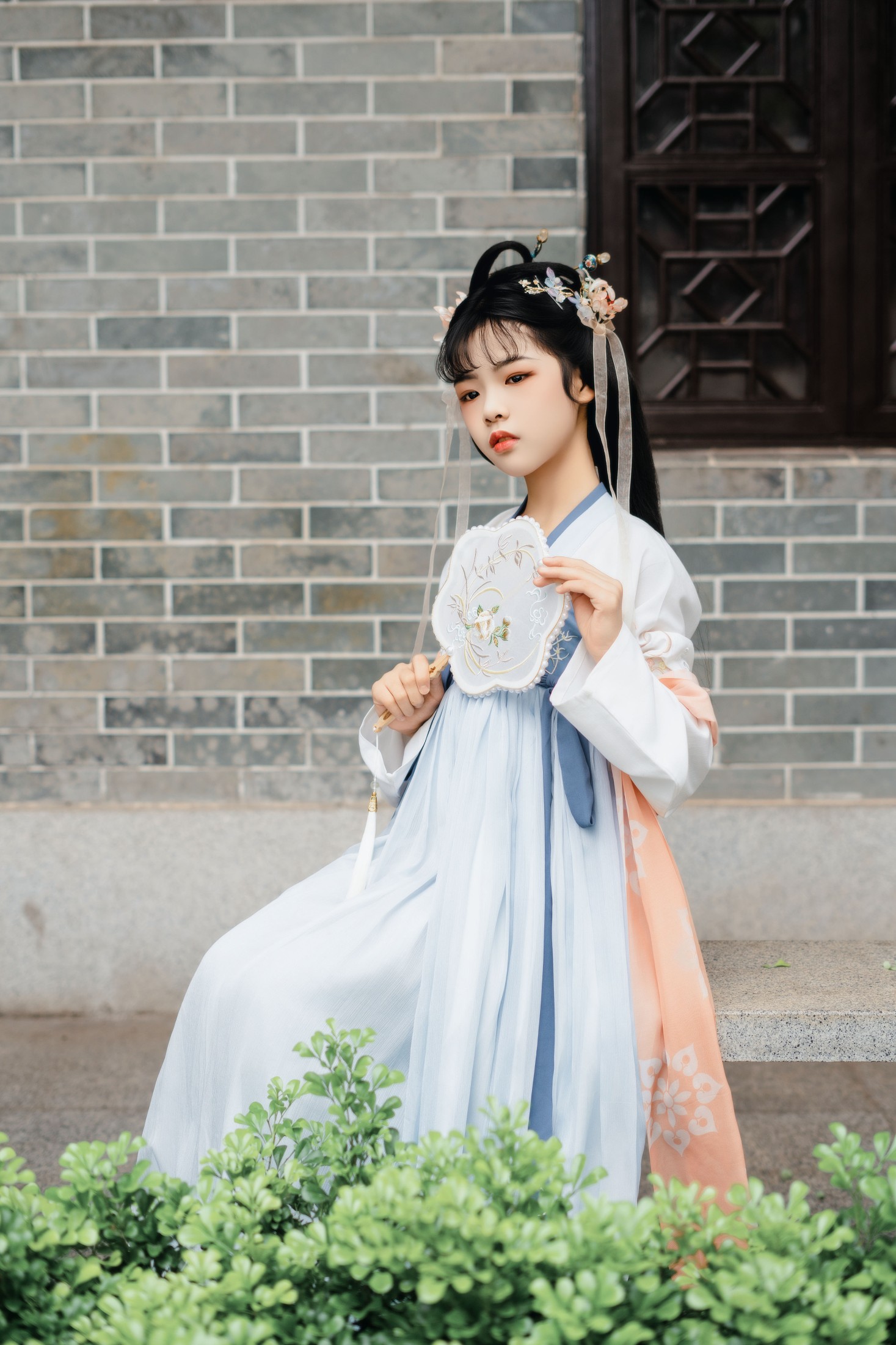 丹丹 – 《穿汉服的小女孩》[16P]