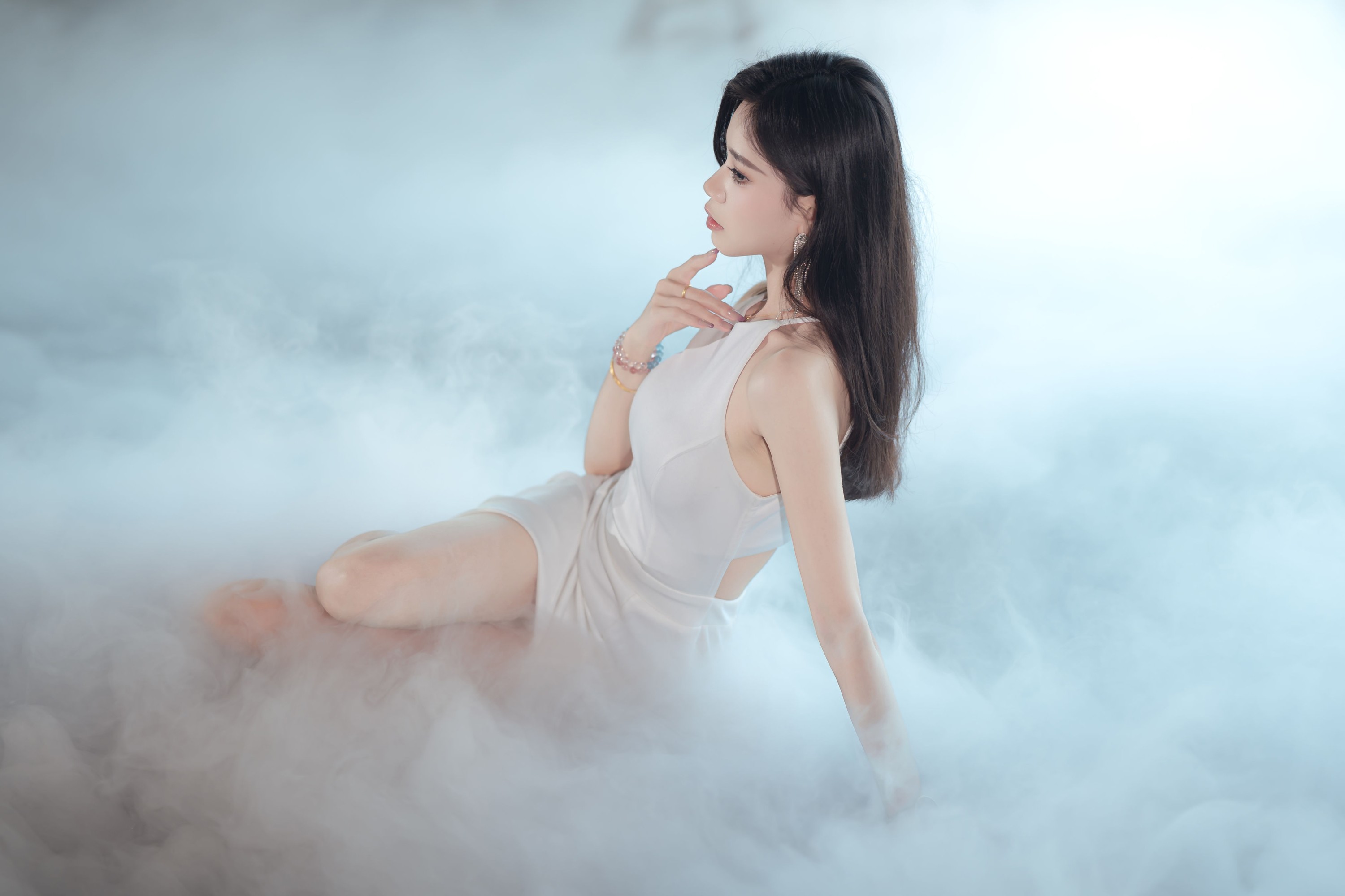 璐璐 – 《雾》[13P]