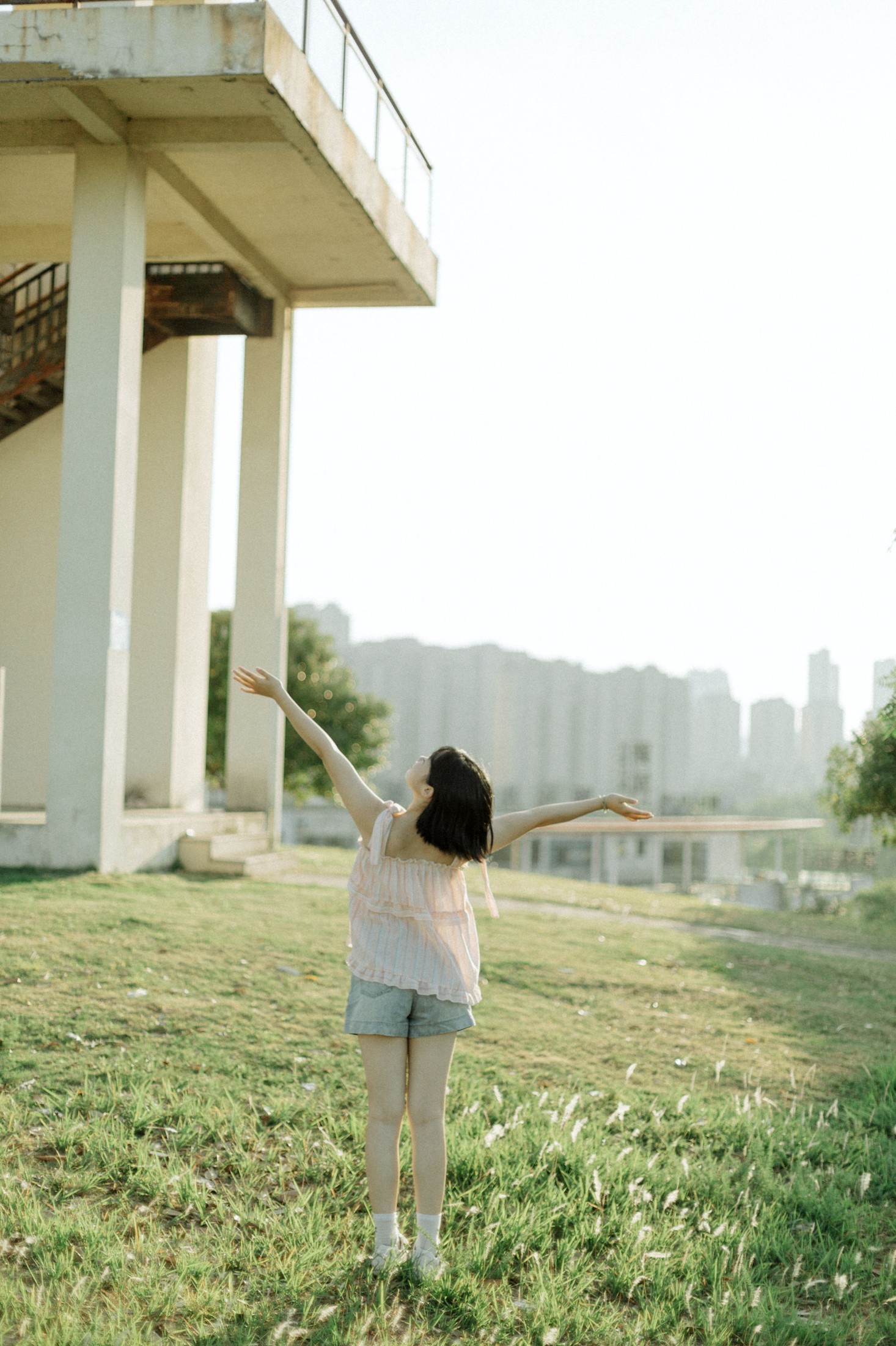 Y～ – 《风是自由的》[20P]