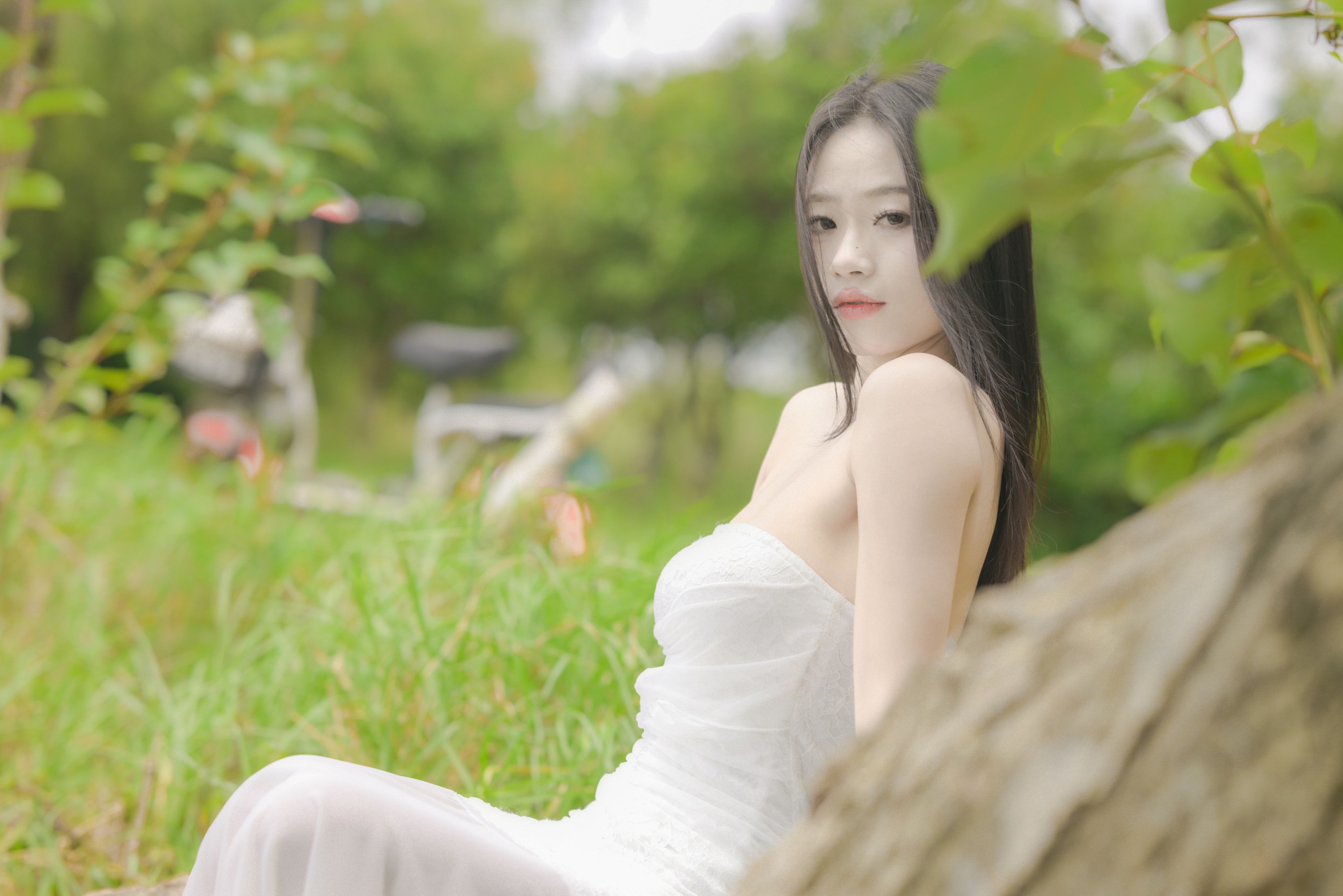 小岳 – 《在水一方》[32P]