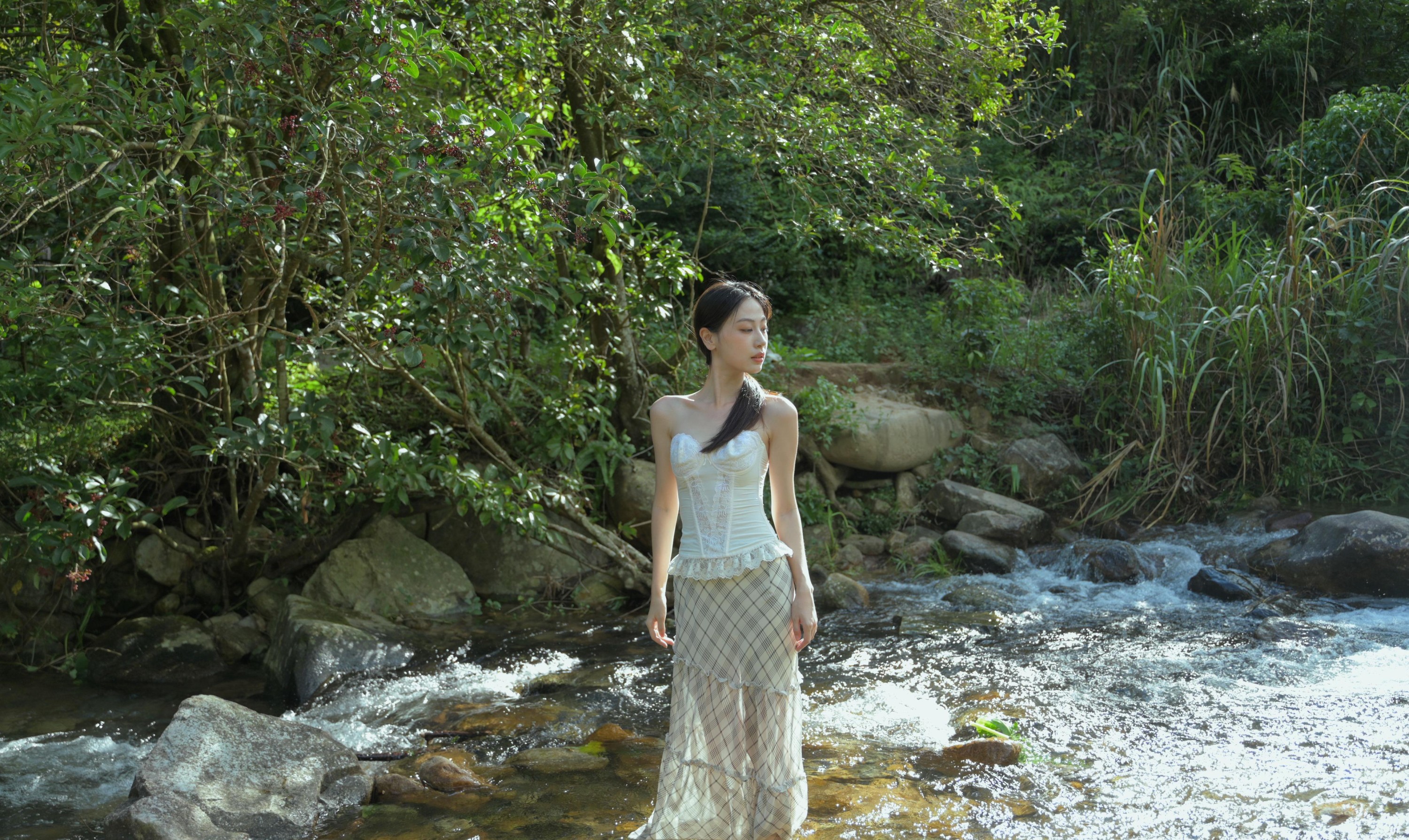 依依 – 《允许你的生命如溪水流动》[39P] 插图2