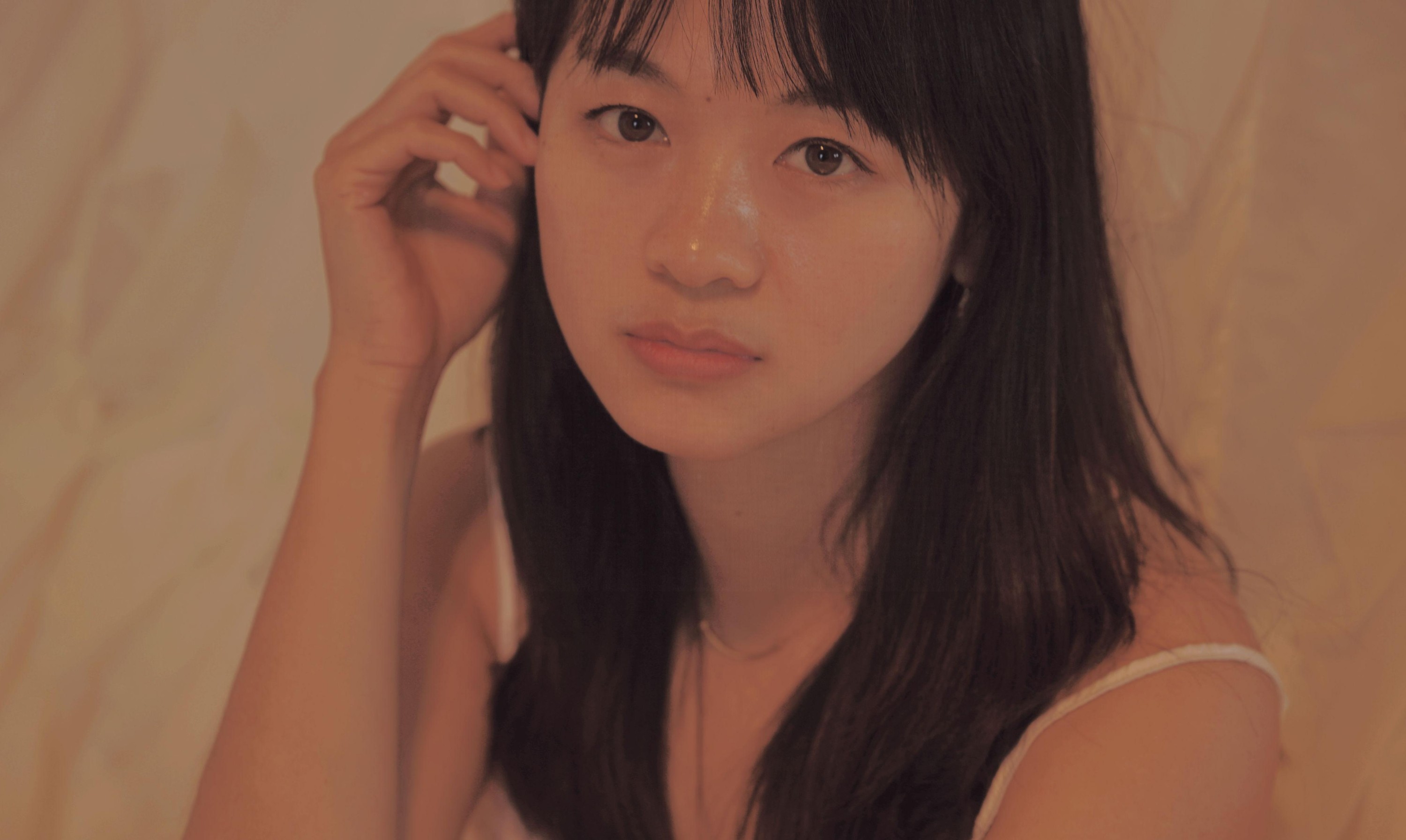 莉莉安 – 《一颗苹果》[18P]