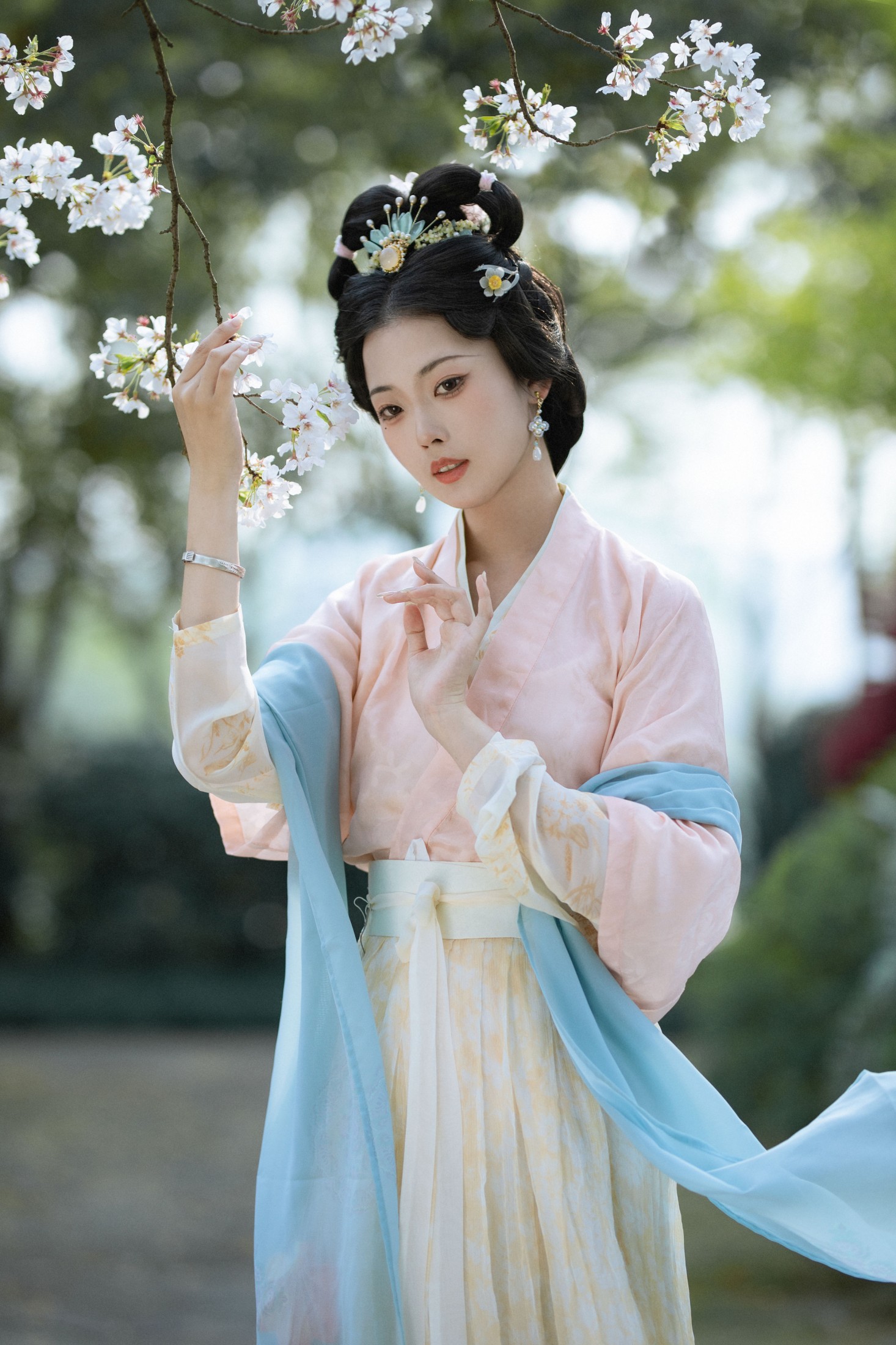 汀贰 – 《樱花汉服》[13P]