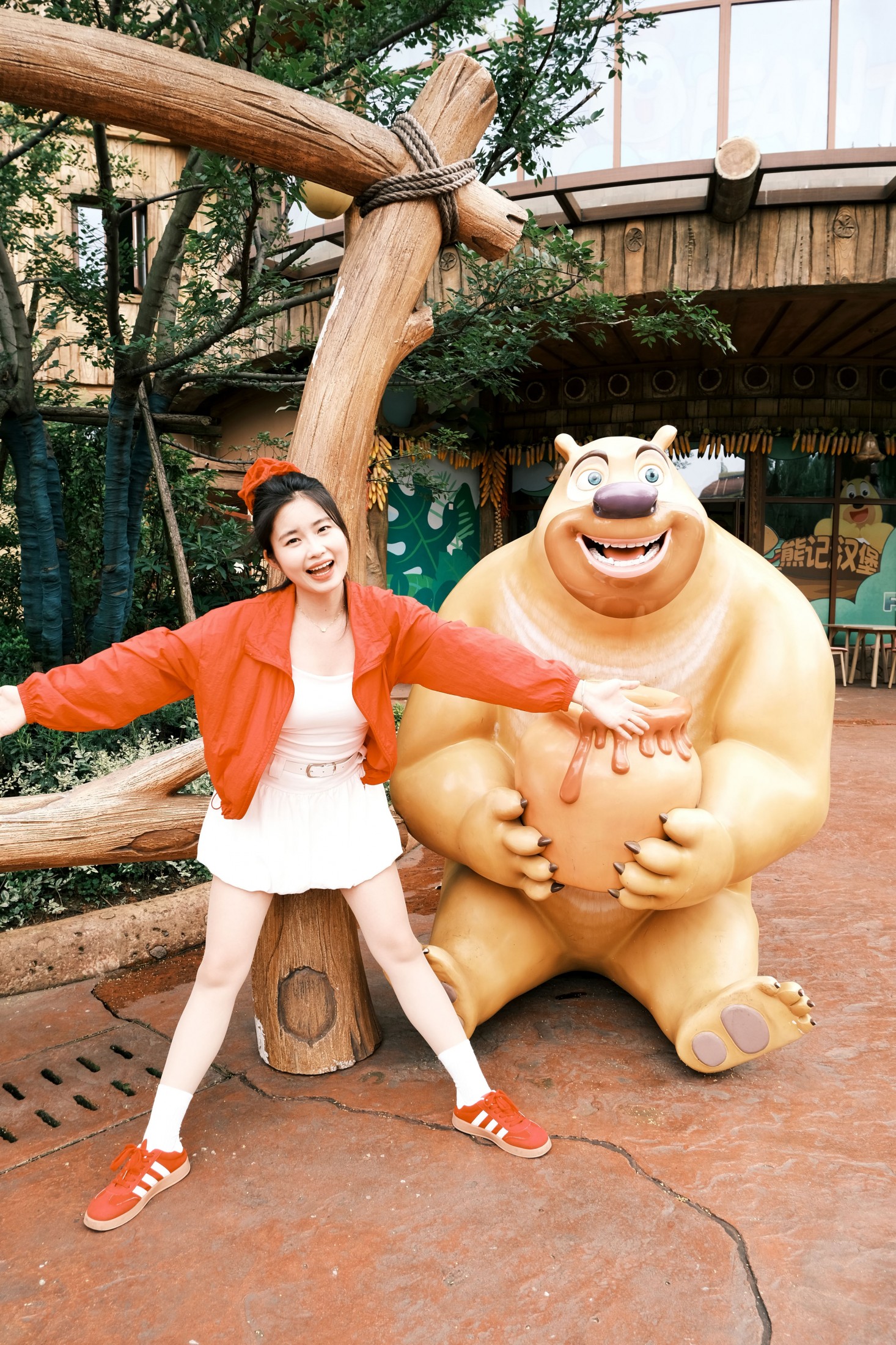 桃子 – 《疯狂假期》[14P]