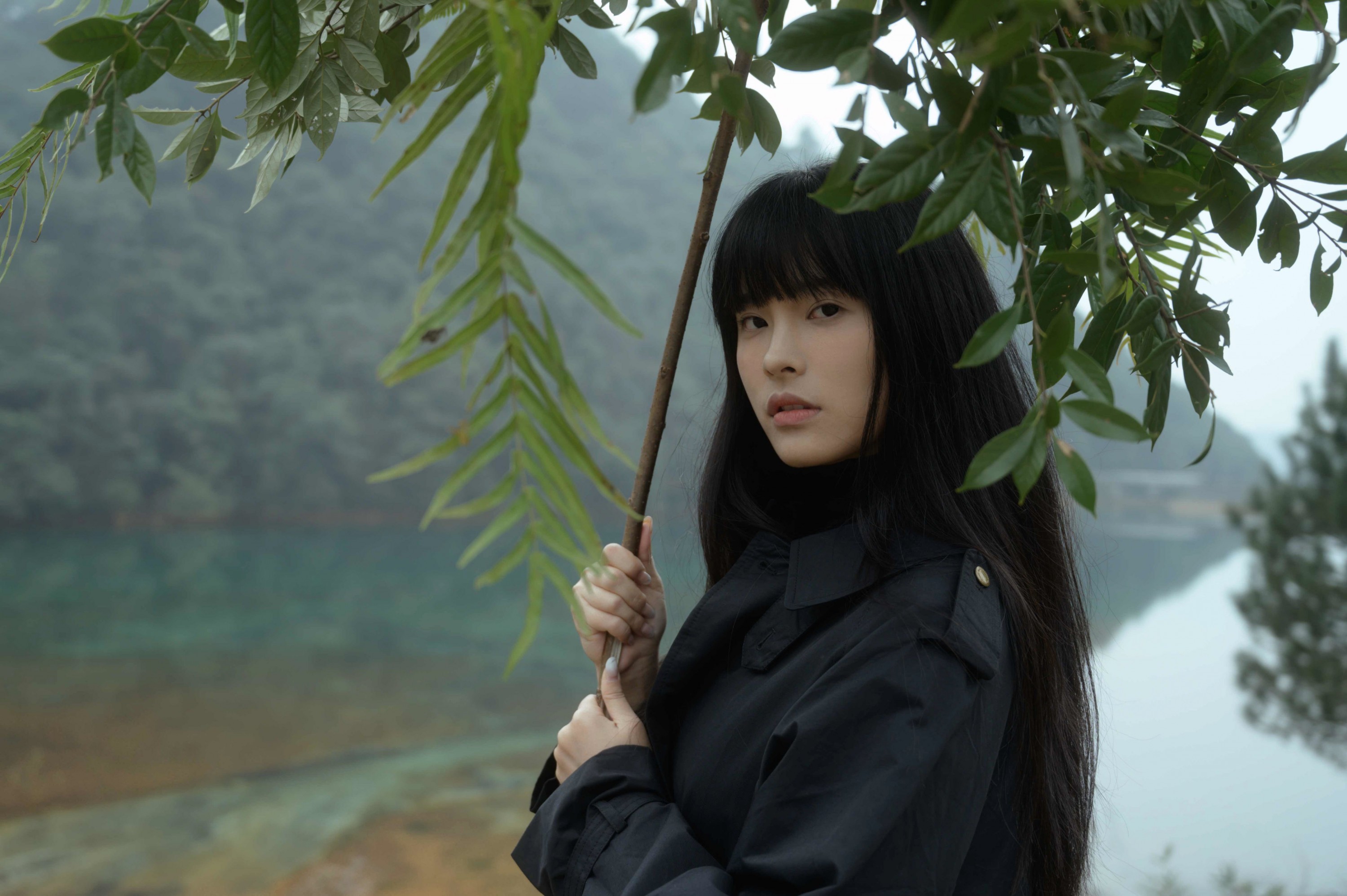 – 《那远山》[15P]