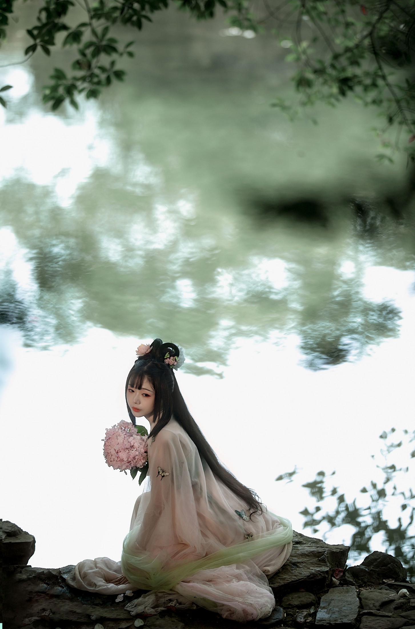 云云的黑眼圈儿 – 《兔子，你家嫦娥下凡了。》[21P]