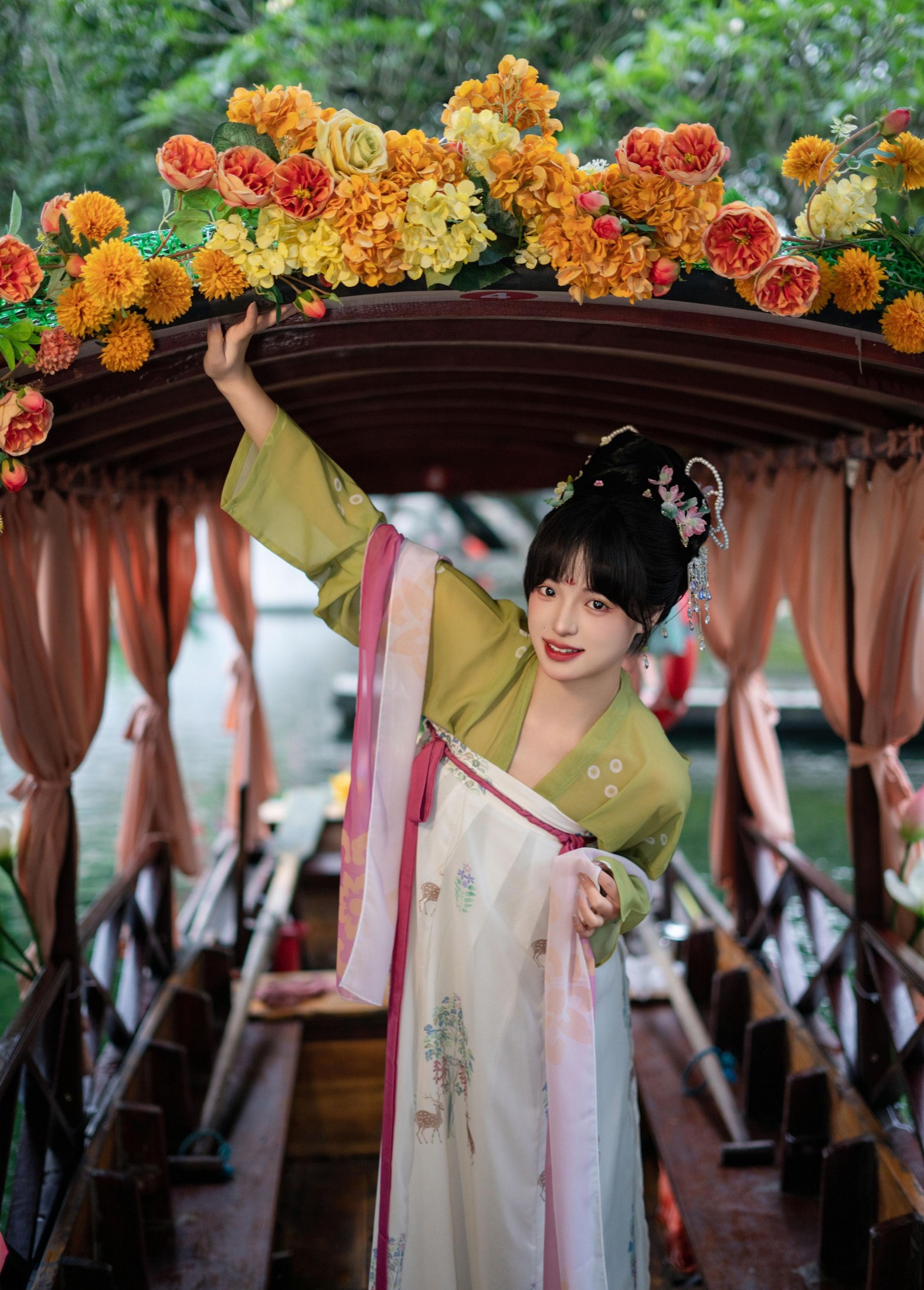 嘉琪 – 《荷花小仙女》[17P]