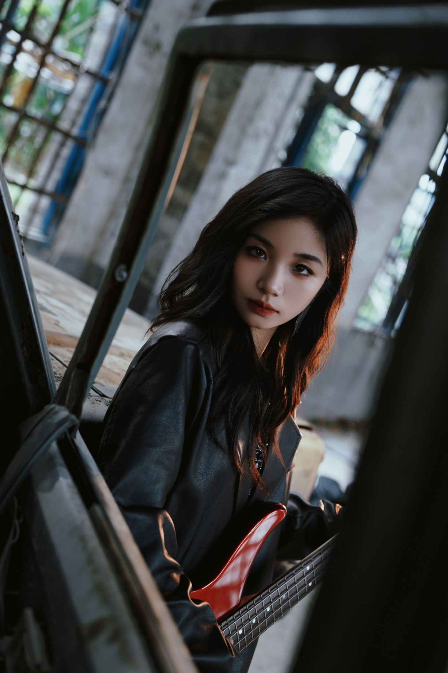 透明鱼yu – 《摇滚写真》[15P]