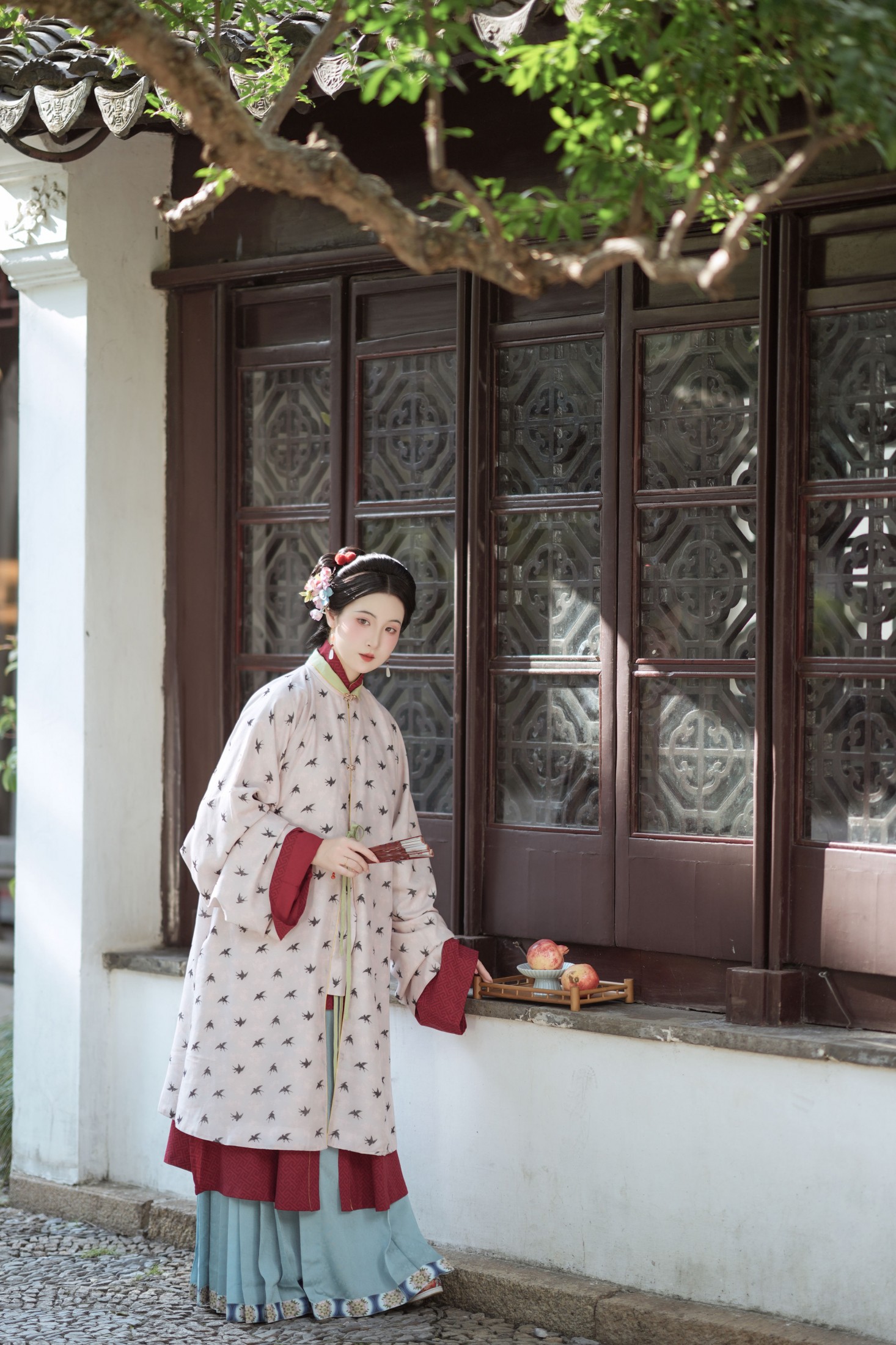 我是金儿呀 – 《榴花开欲然》[22P]