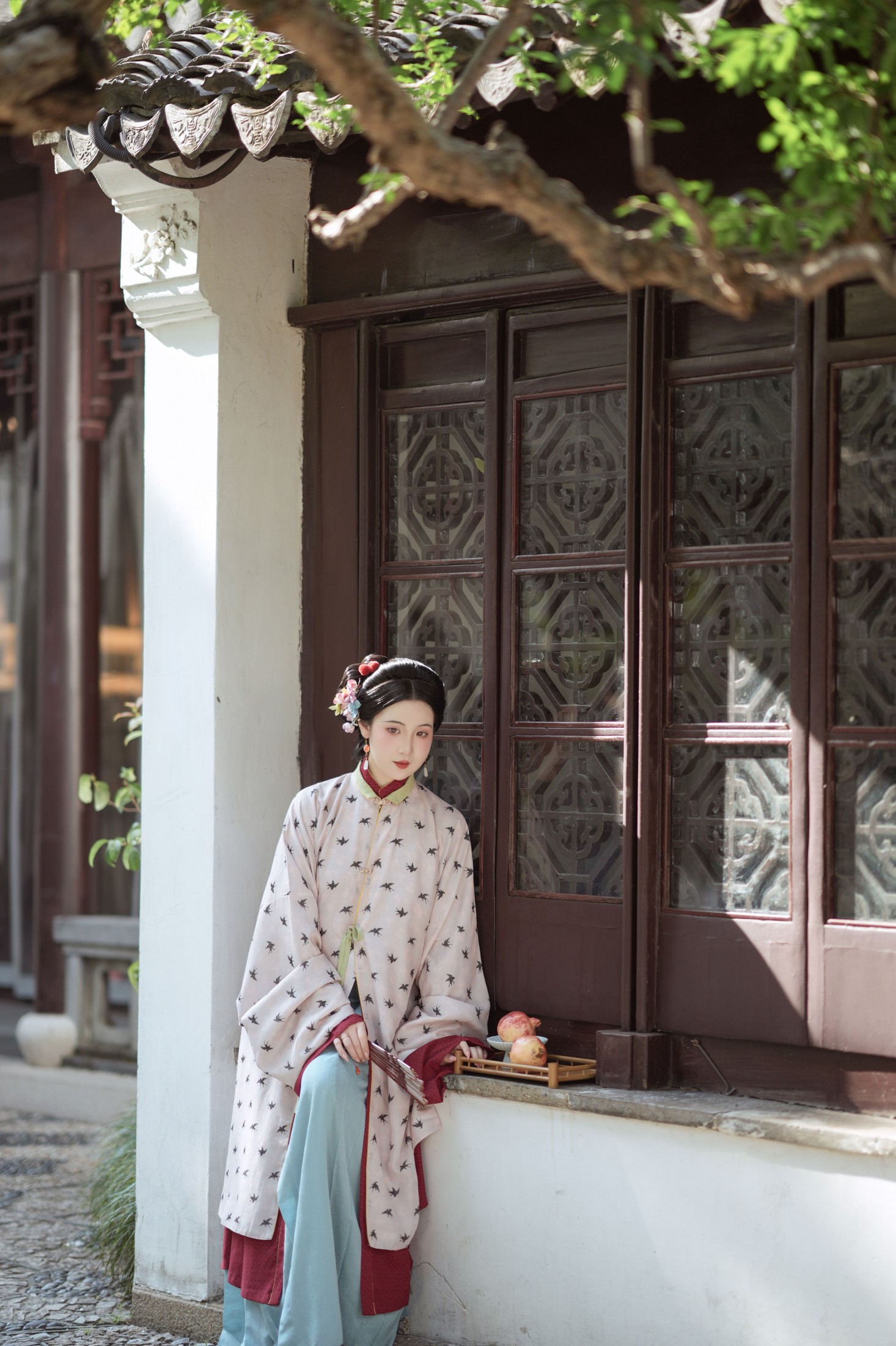 我是金儿呀 – 《榴花开欲然》[22P]