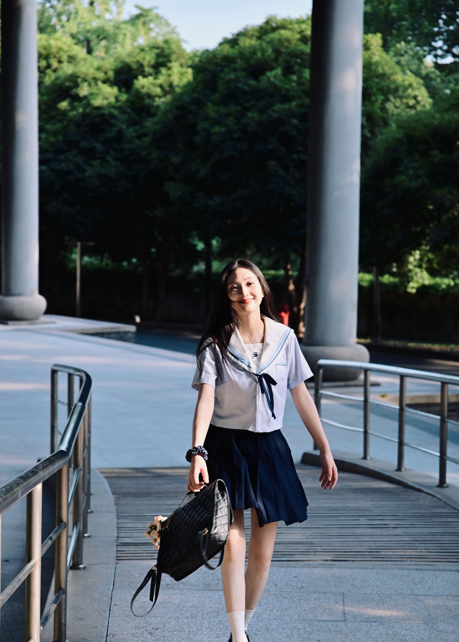 Vicky – 《放学等我》[13P]