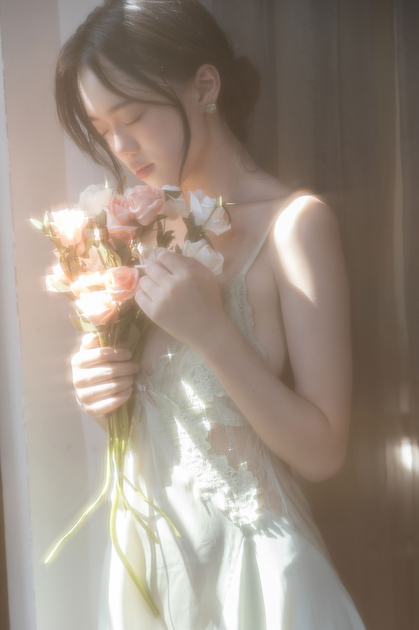 解云花 – 《夏季结束前在老房子里的身体记录》[15P]