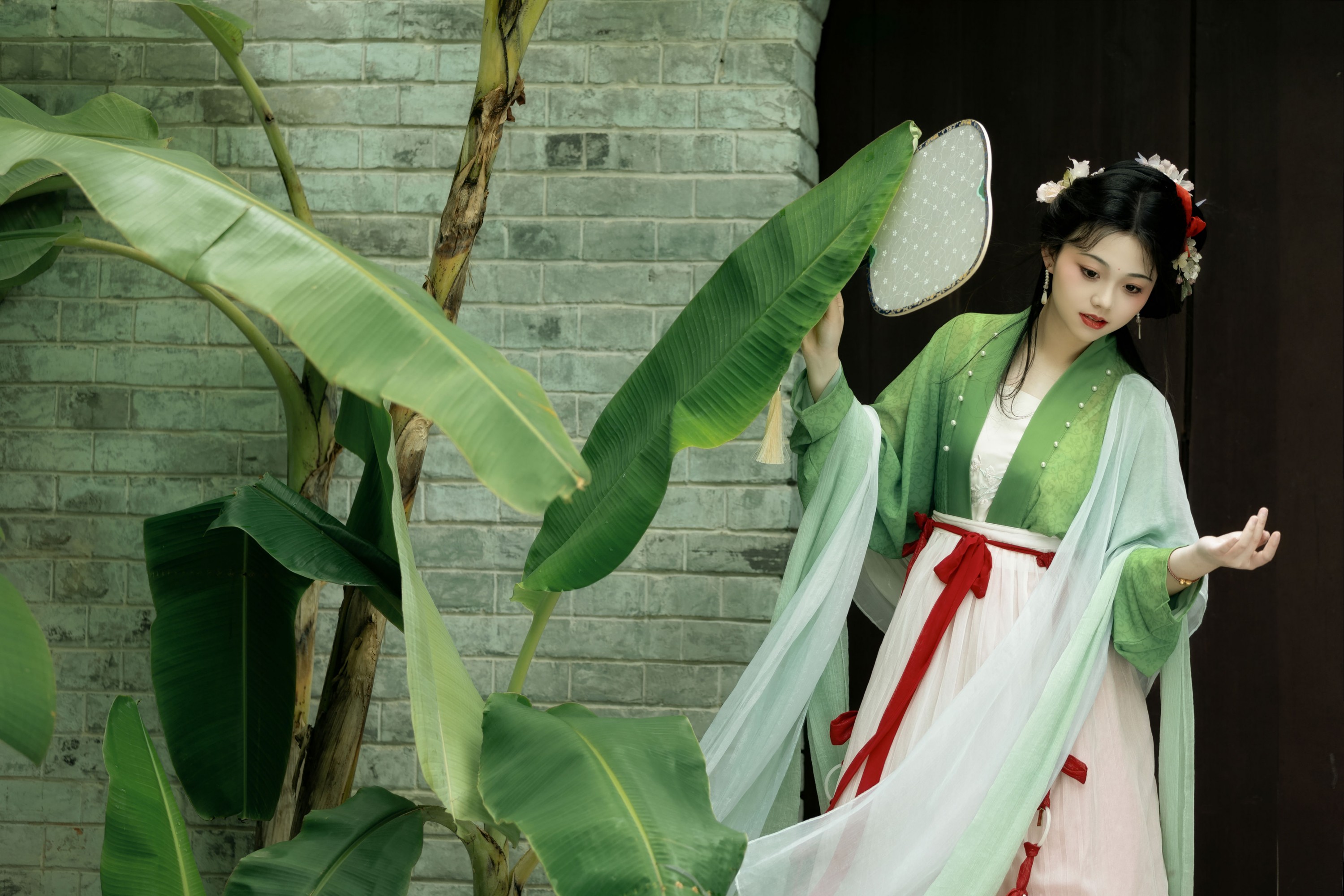 谨陬捌 – 《蕉叶潇潇》[14P]