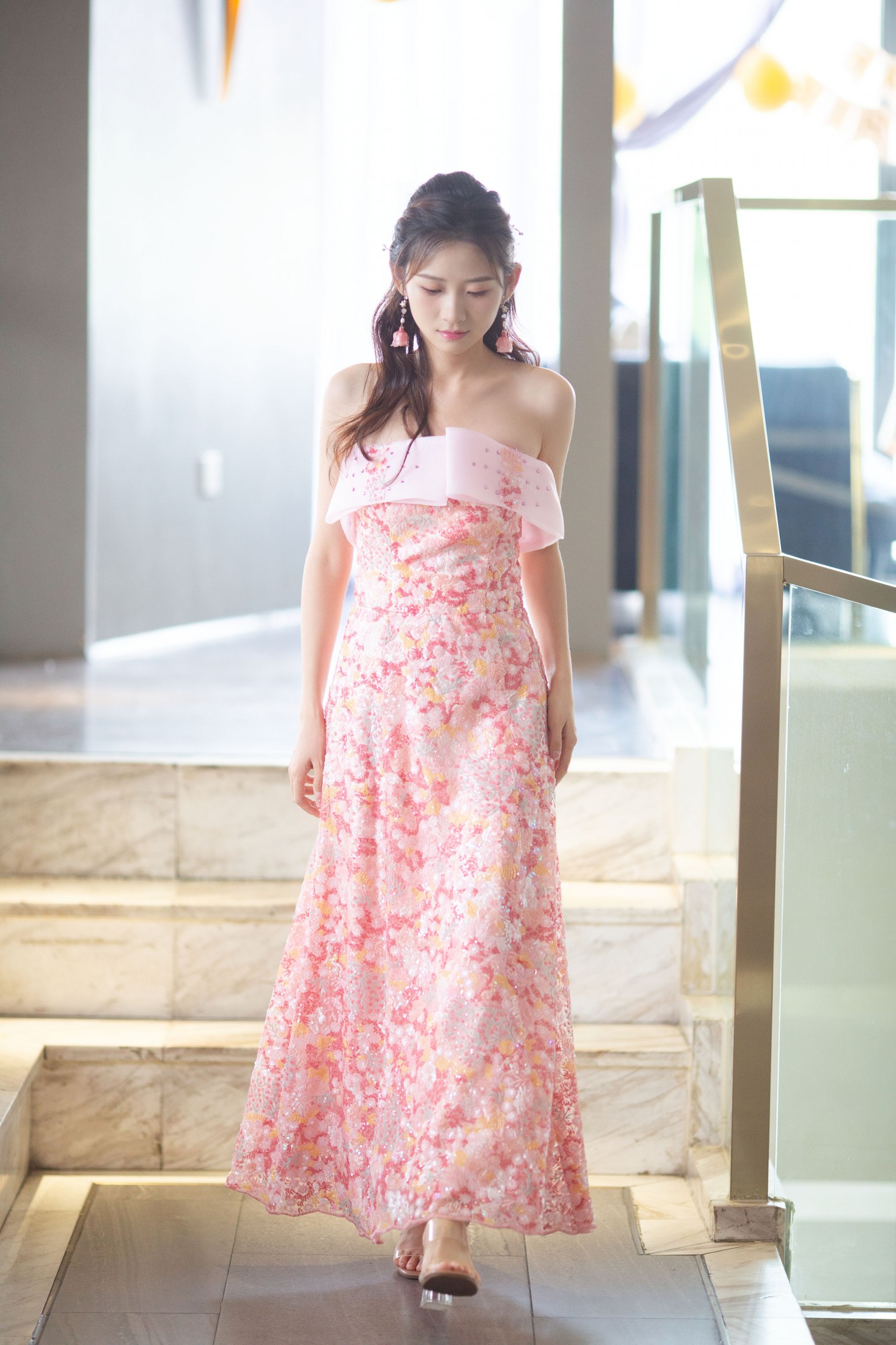 紫晴 – 《一个人的舞会》[20P]