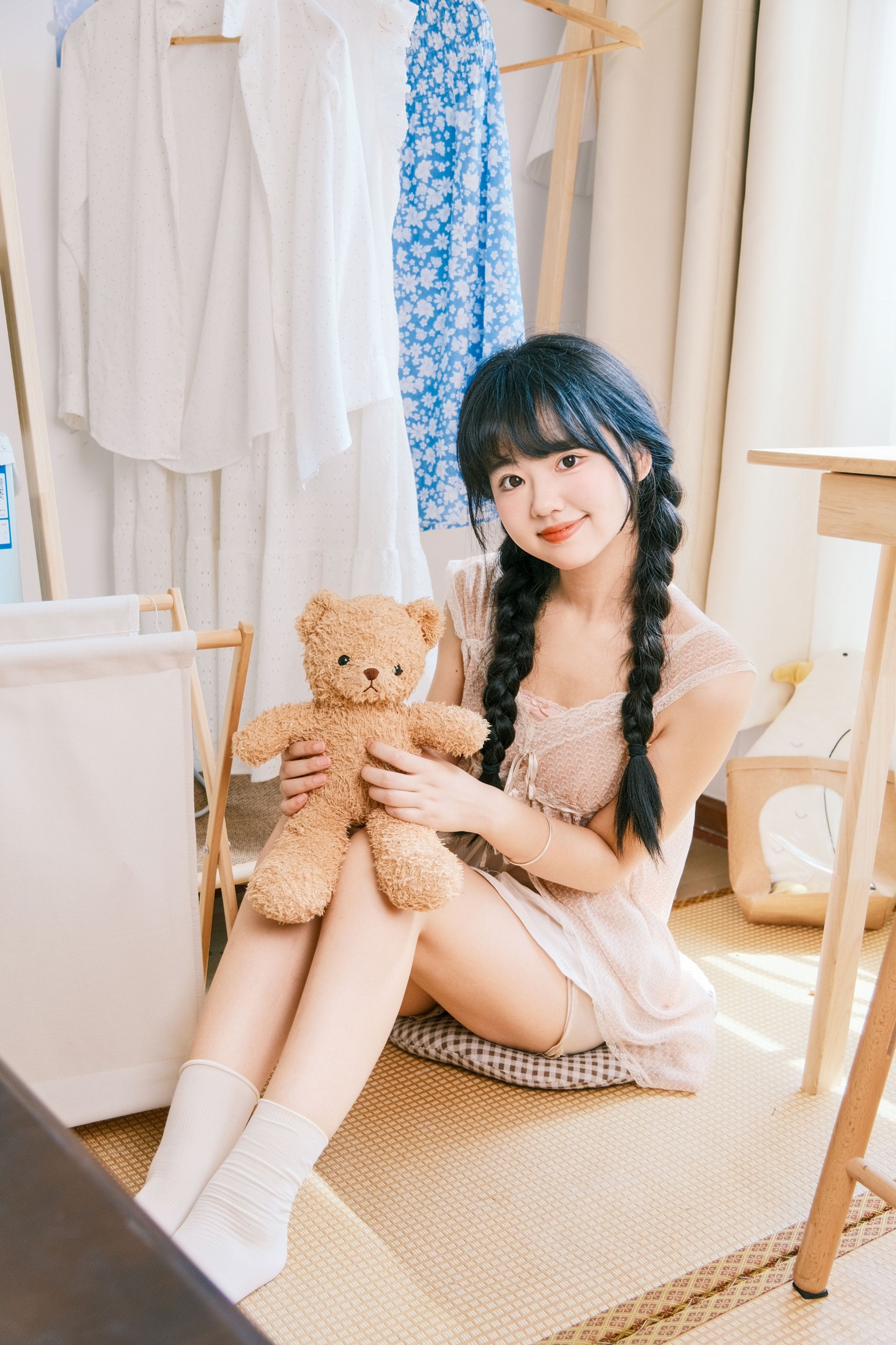 小梨花儿 – 《日系少女居家拍照》[27P]