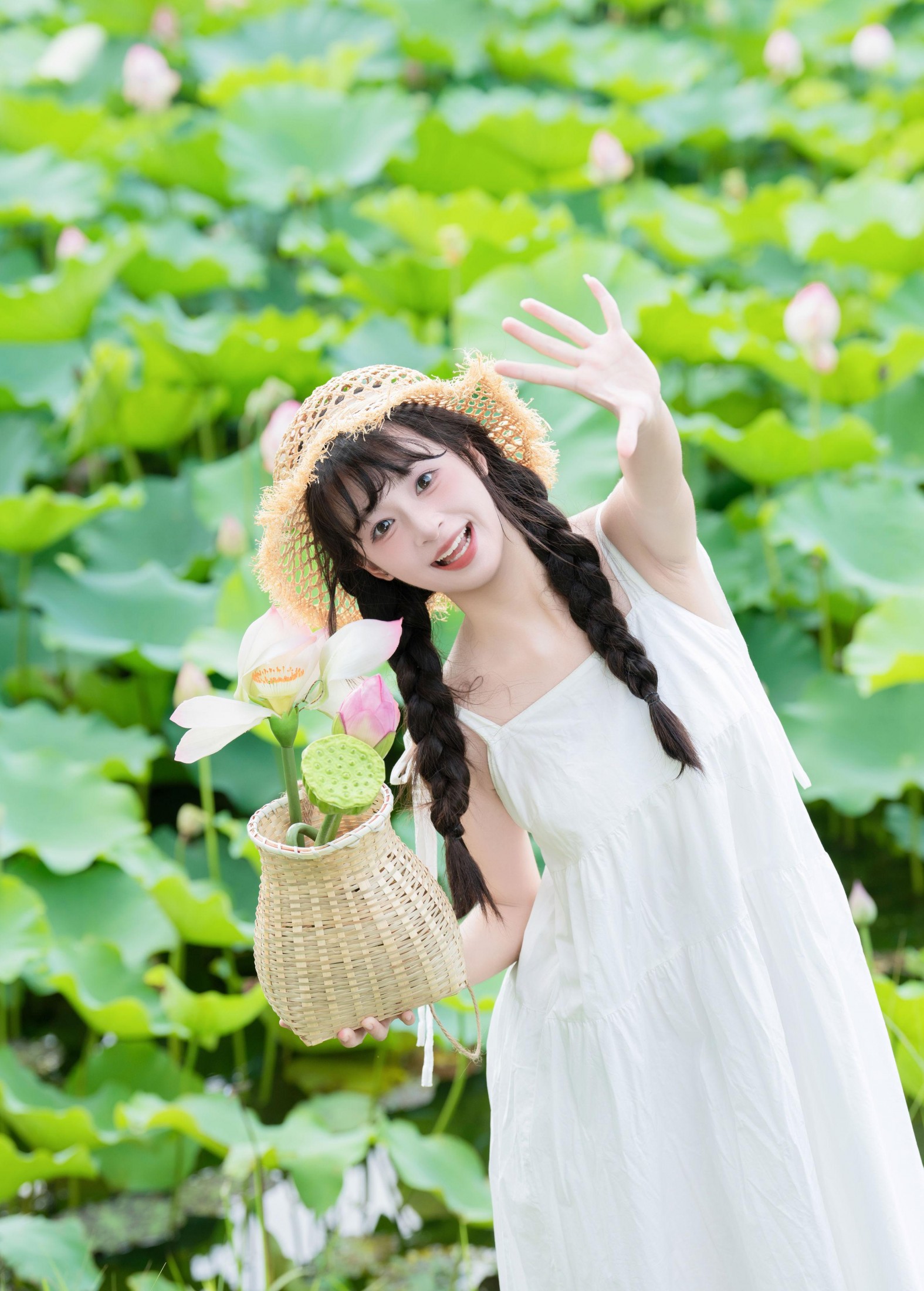 夏芋小年 – 《荷塘》[27P]