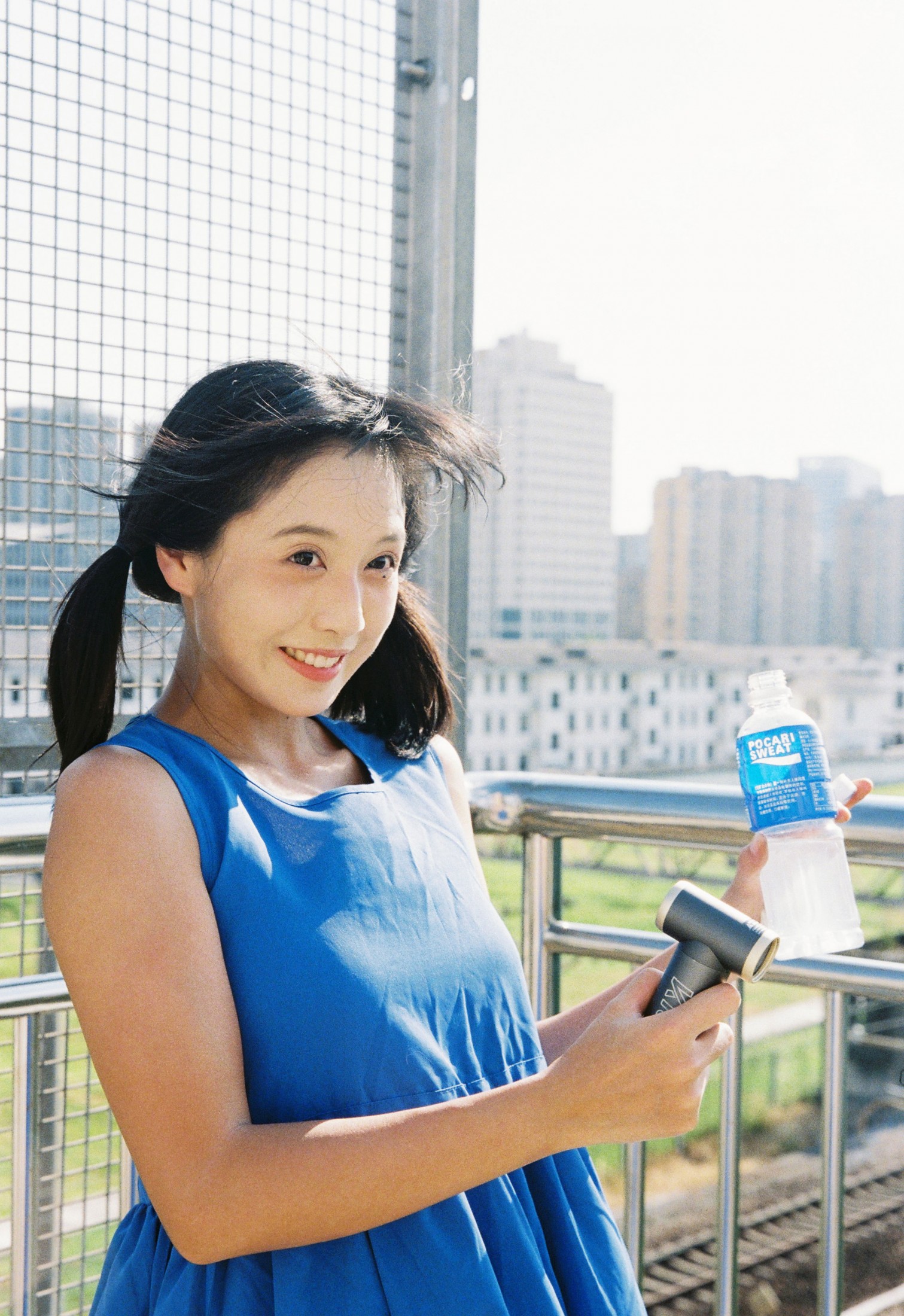 各各答 – 《夏日蓝色少女》[13P]