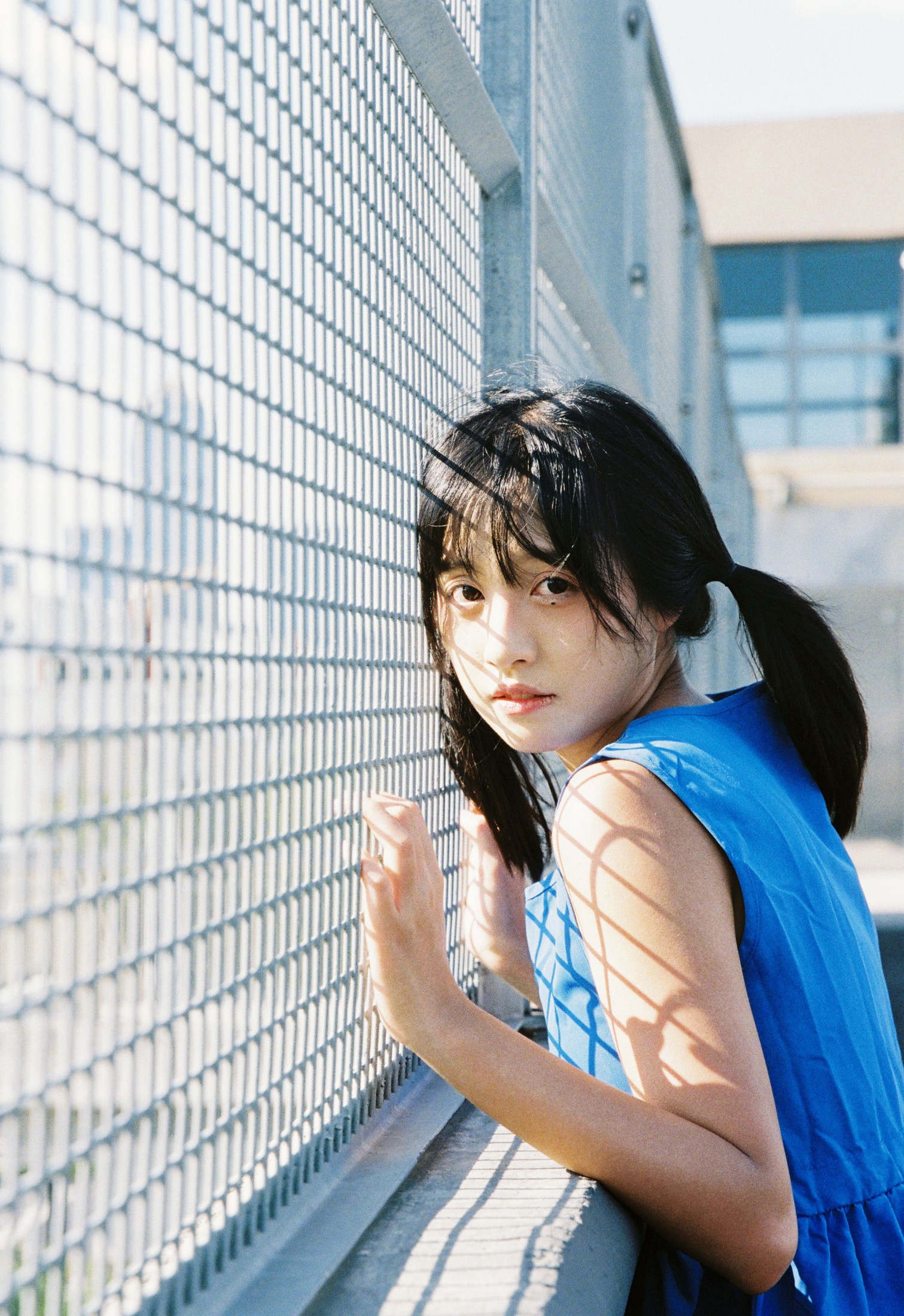 各各答 – 《夏日蓝色少女》[13P]