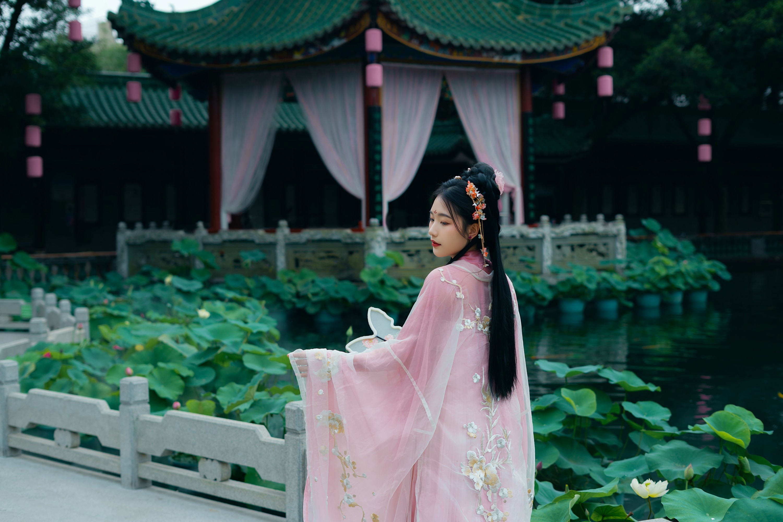 温迪 – 《夏雨荷》[20P]