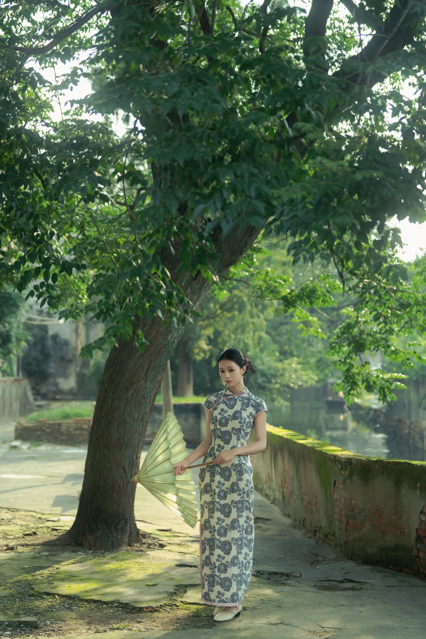 绛朱_ – 《旗袍 | 世上何来常青树》[16P]