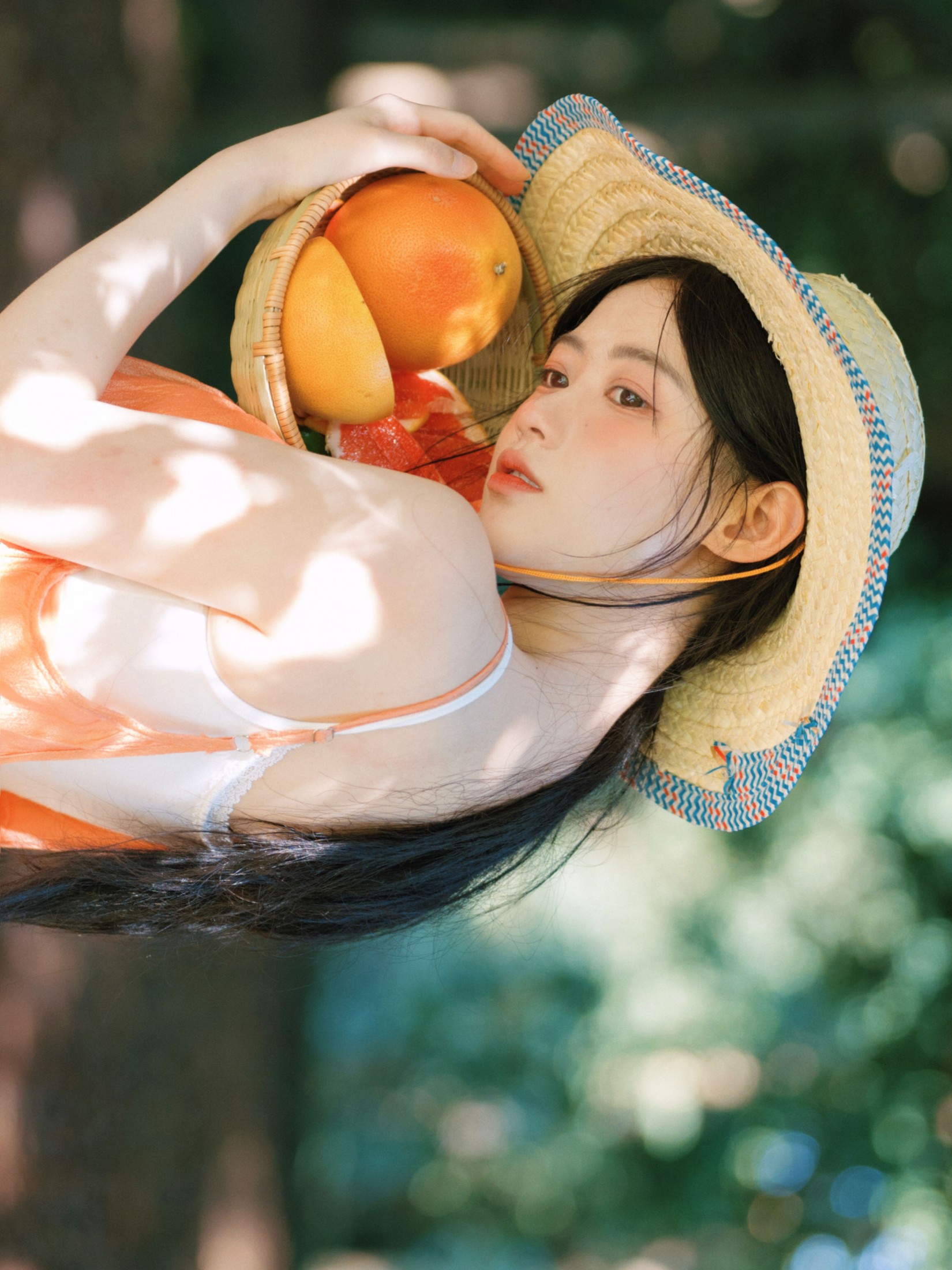 康渝茜Niki – 《感受夏日的色彩》[16P]