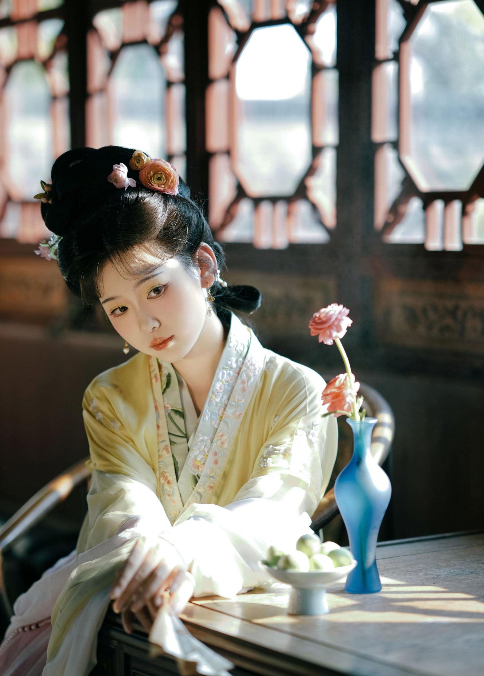 甜心芽芽 – 《观我旧往，同我仰春》[16P]