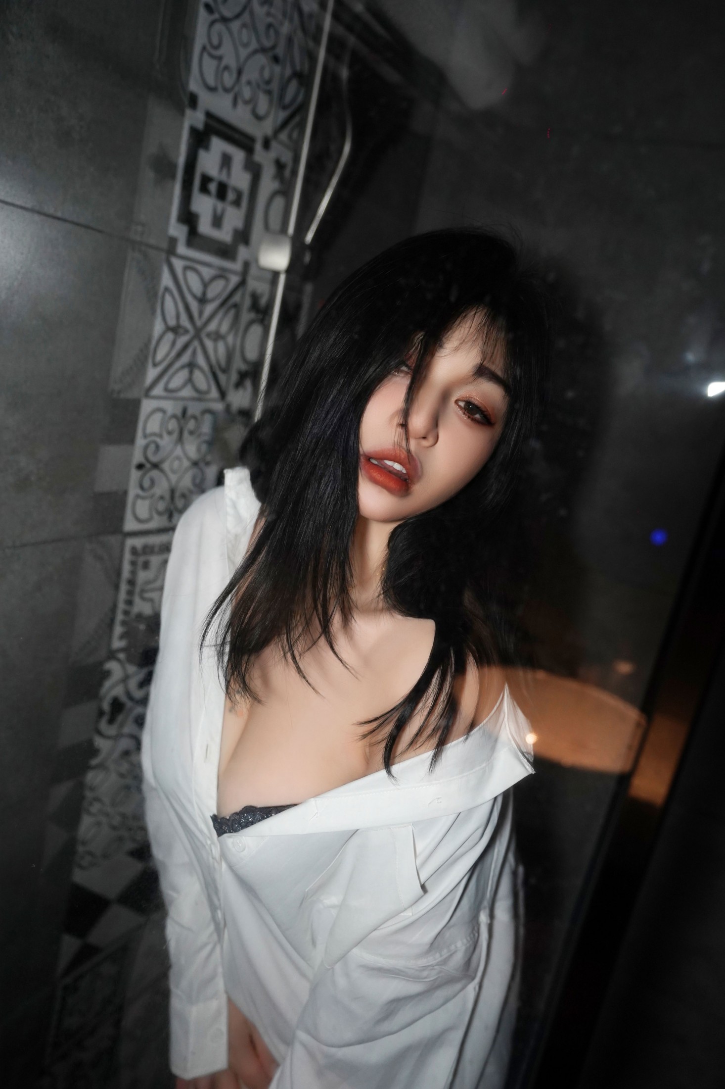 – 《浴室玉女》[13P]