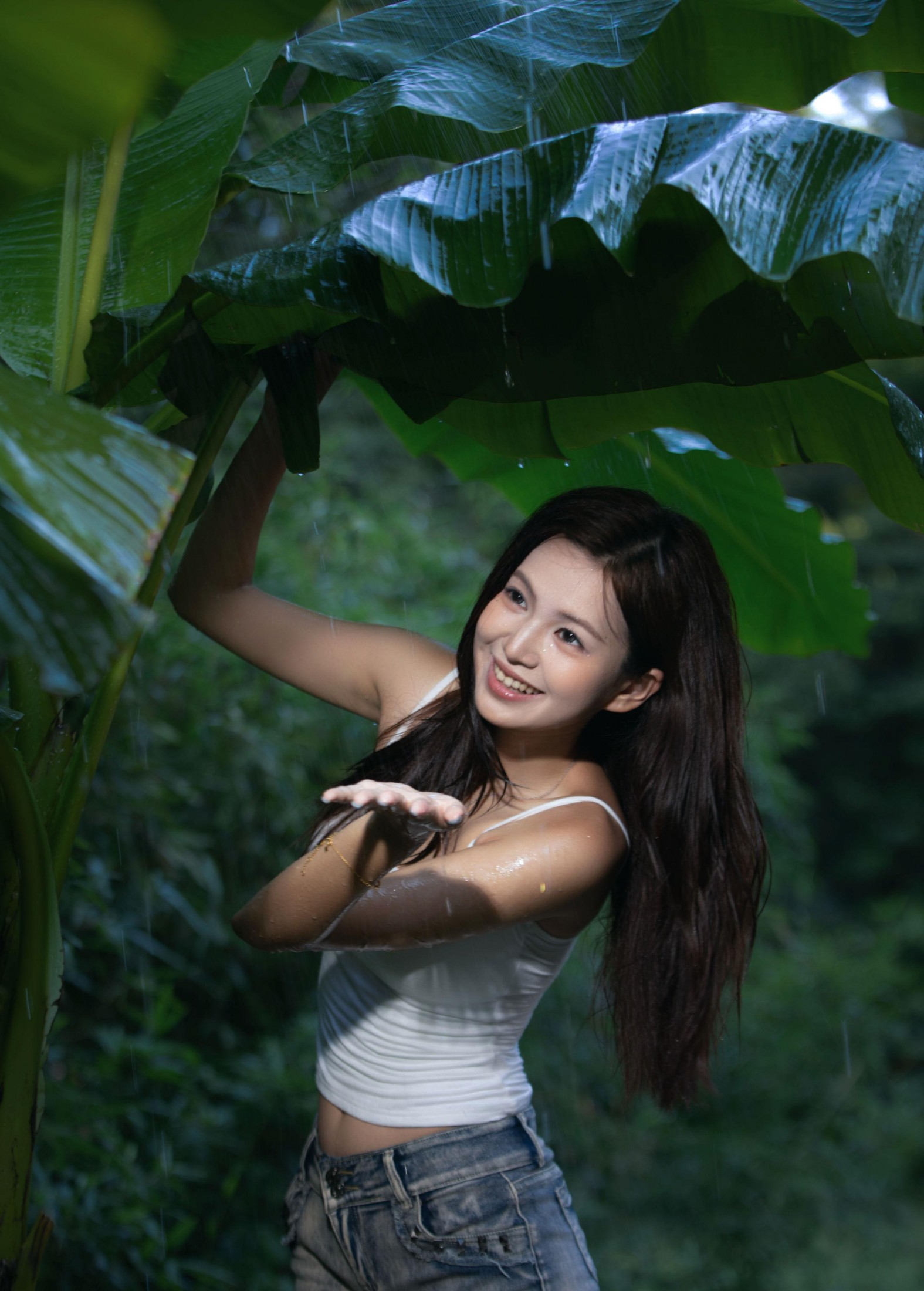 – 《雨打芭蕉》[17P]