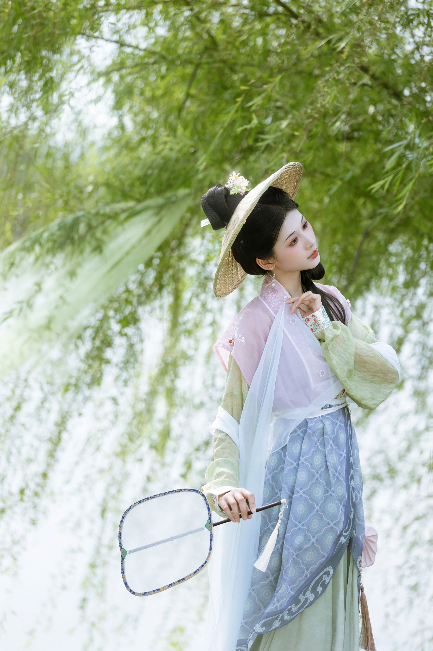 小y今天也很开心 – 《杨堤堆烟》[15P]