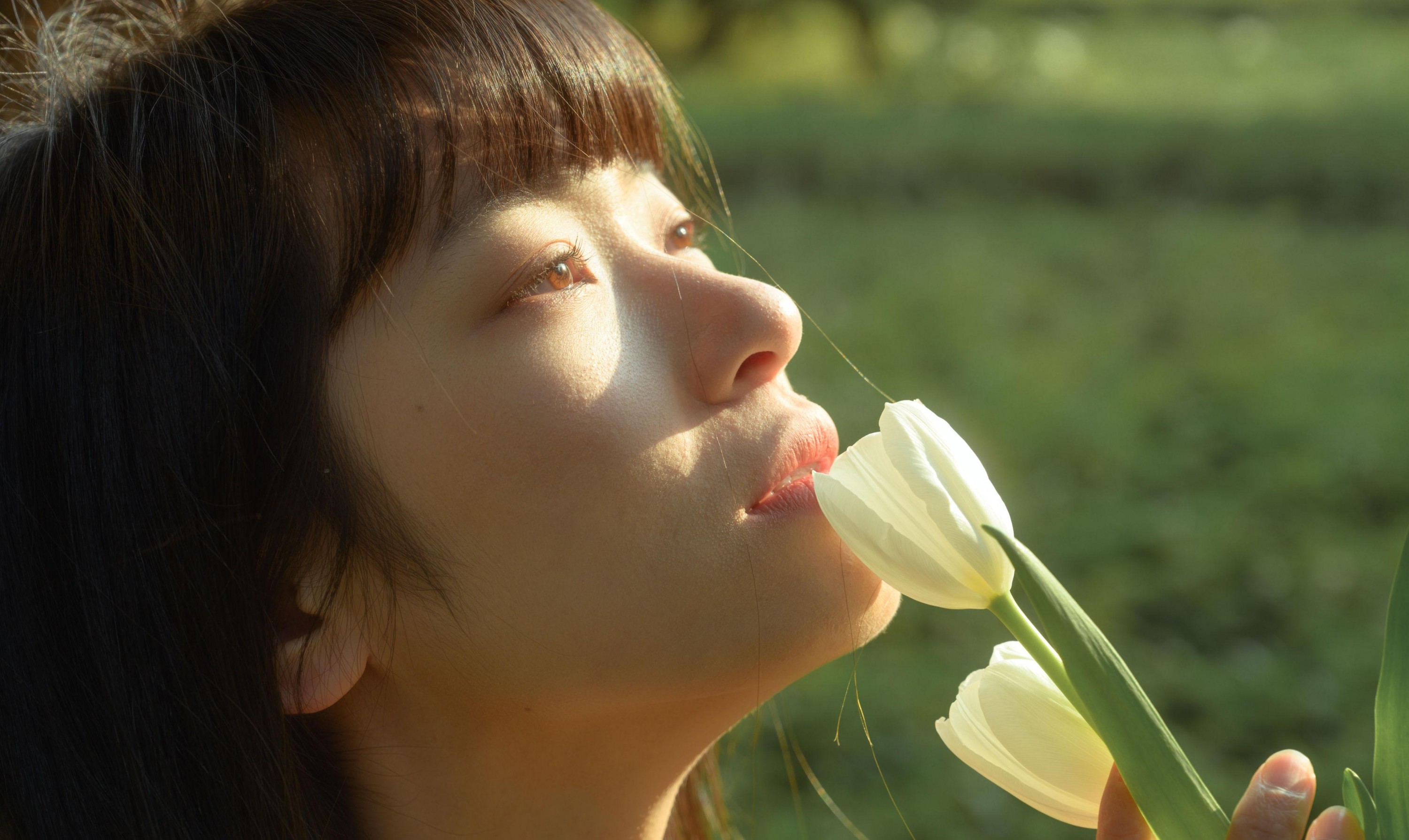 山野小果 – 《光与郁金香》[20P]