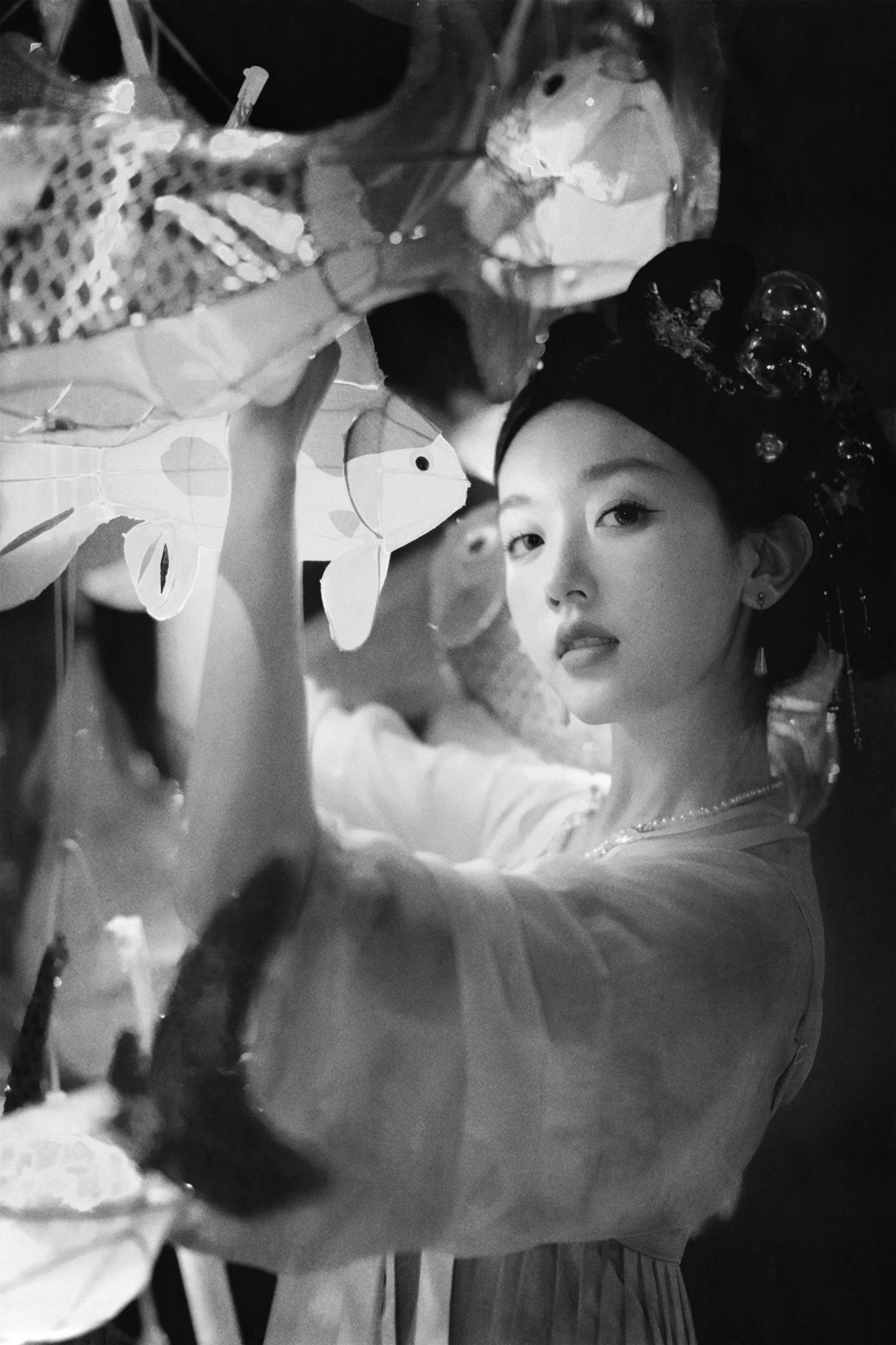 – 《鱼灯少女》[17P]