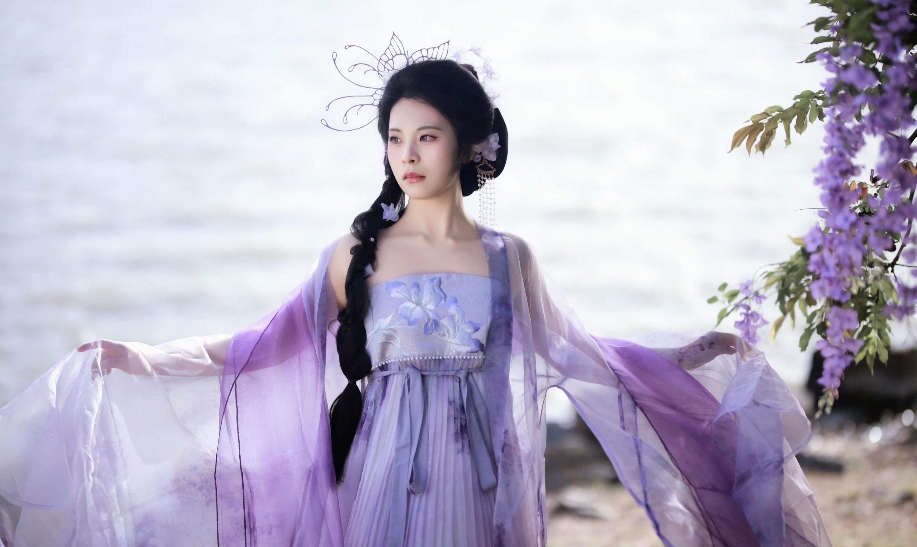 – 《紫藤花开》[11P]