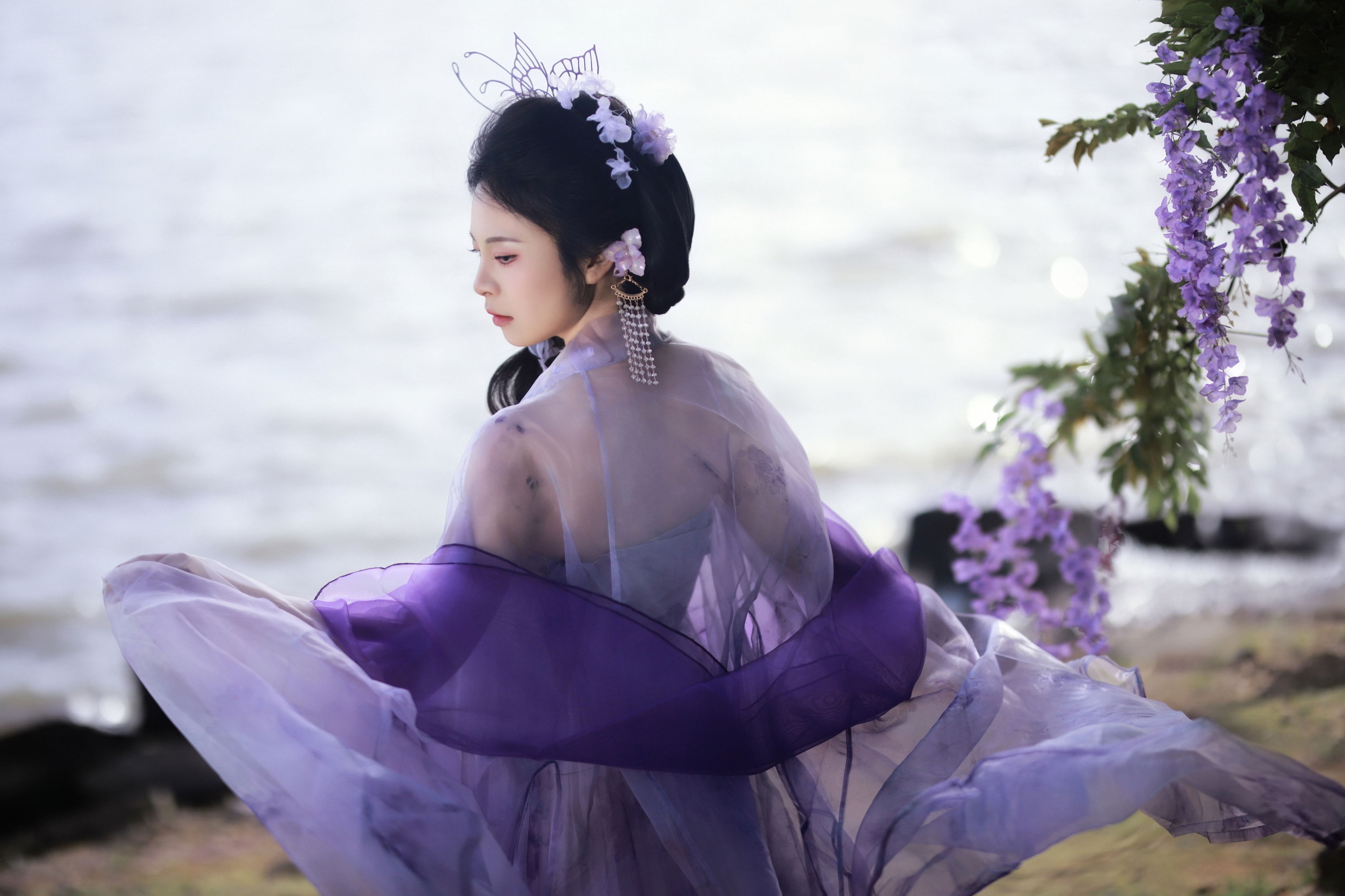 – 《紫藤花开》[11P]