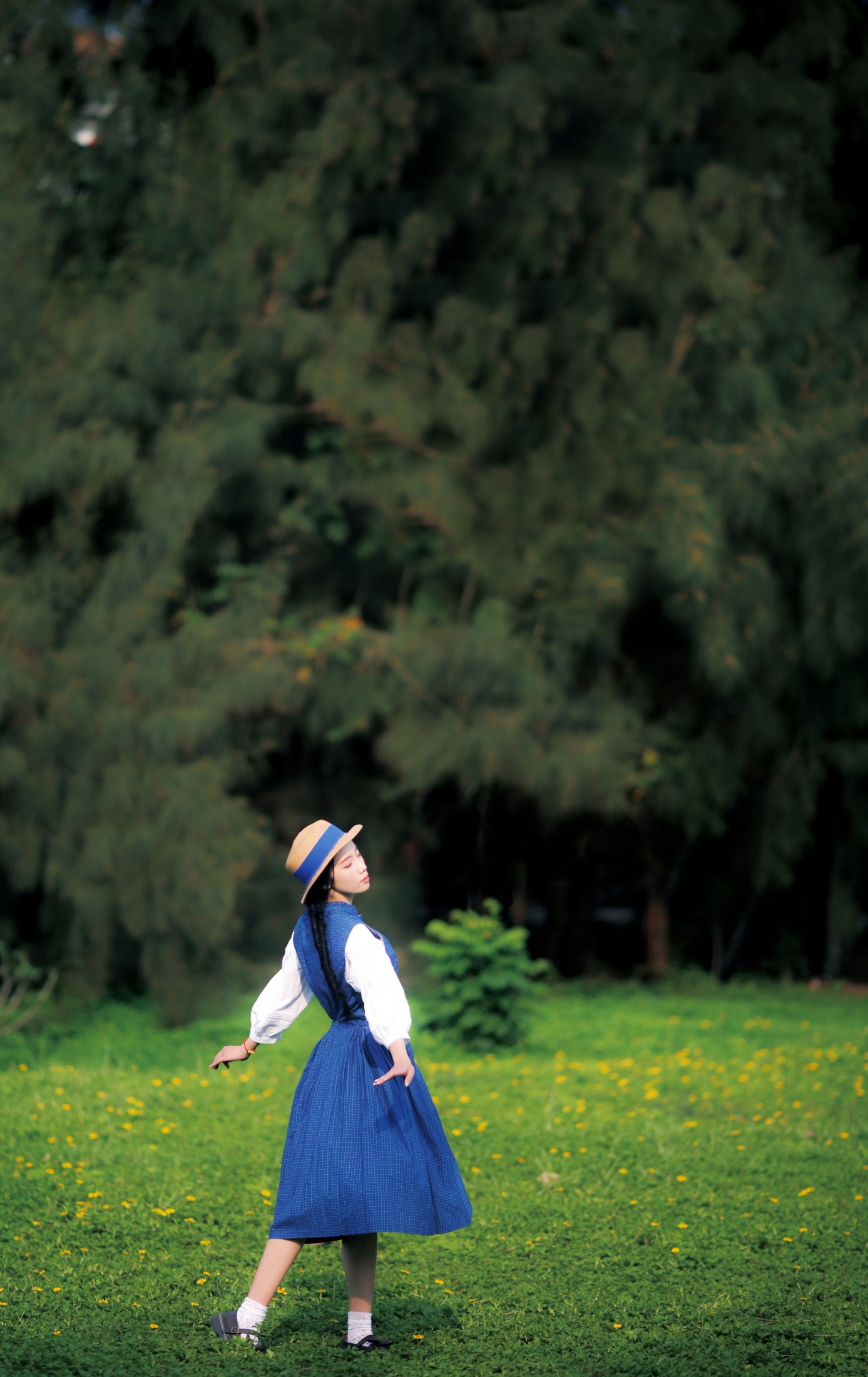 – 《湖边的少女》[16P]