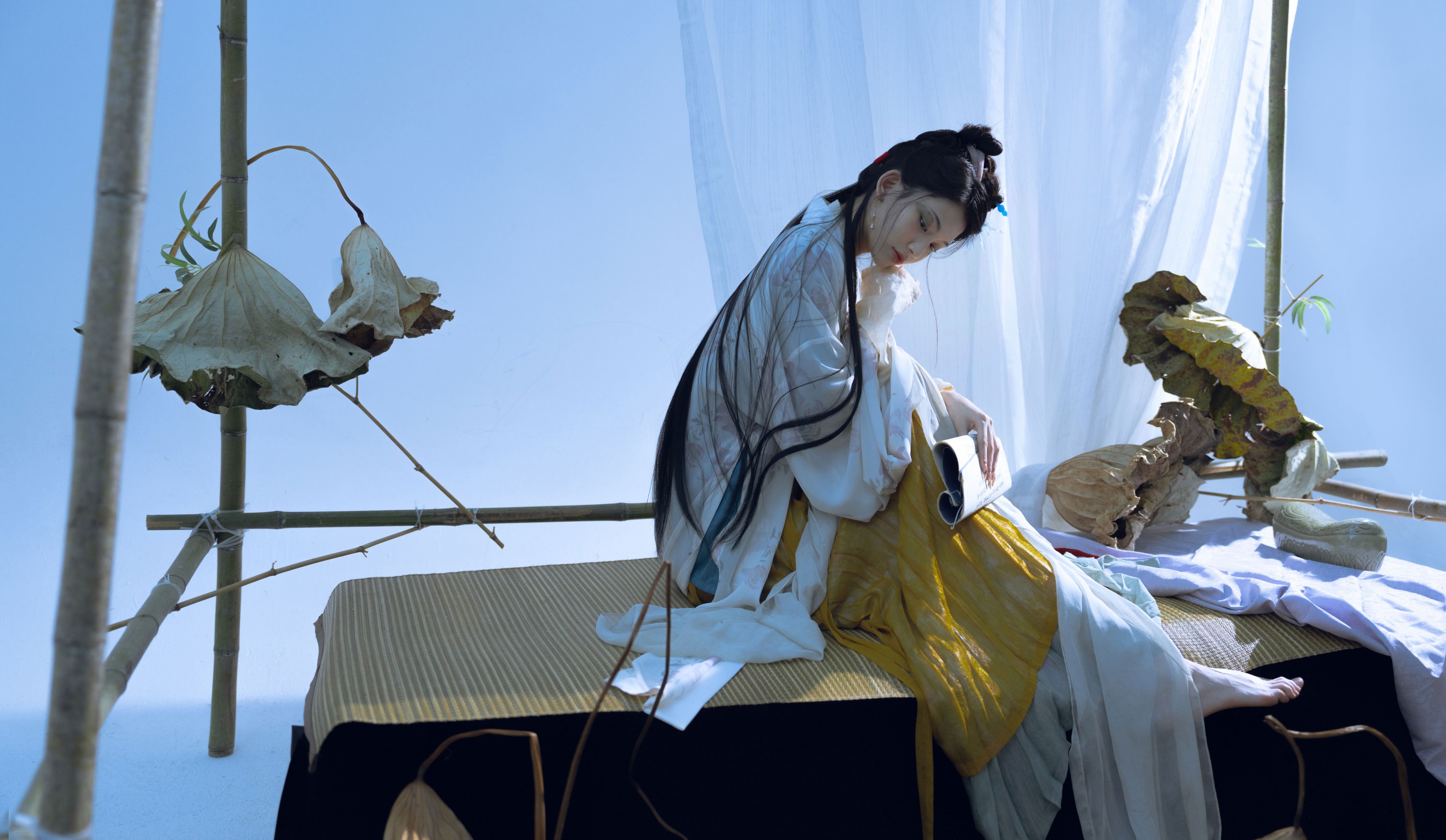 二一芝 – 《留得残荷听雨声》[28P] 插图3