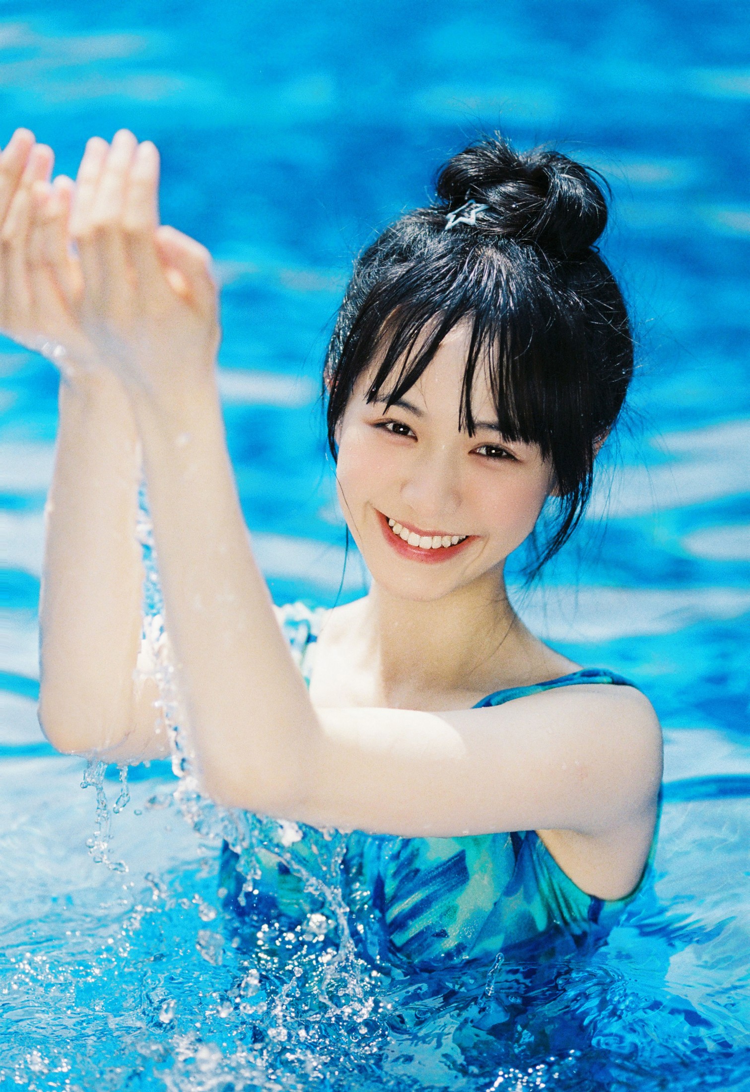 快乐苏苏 – 《夏日泳池》[15P] 插图3