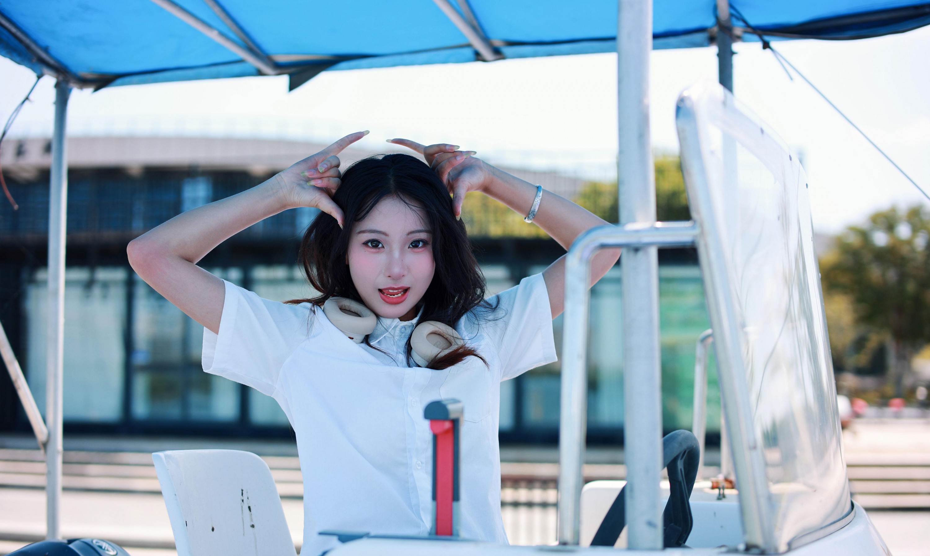 小u – 《湖边日系jk》[33P]