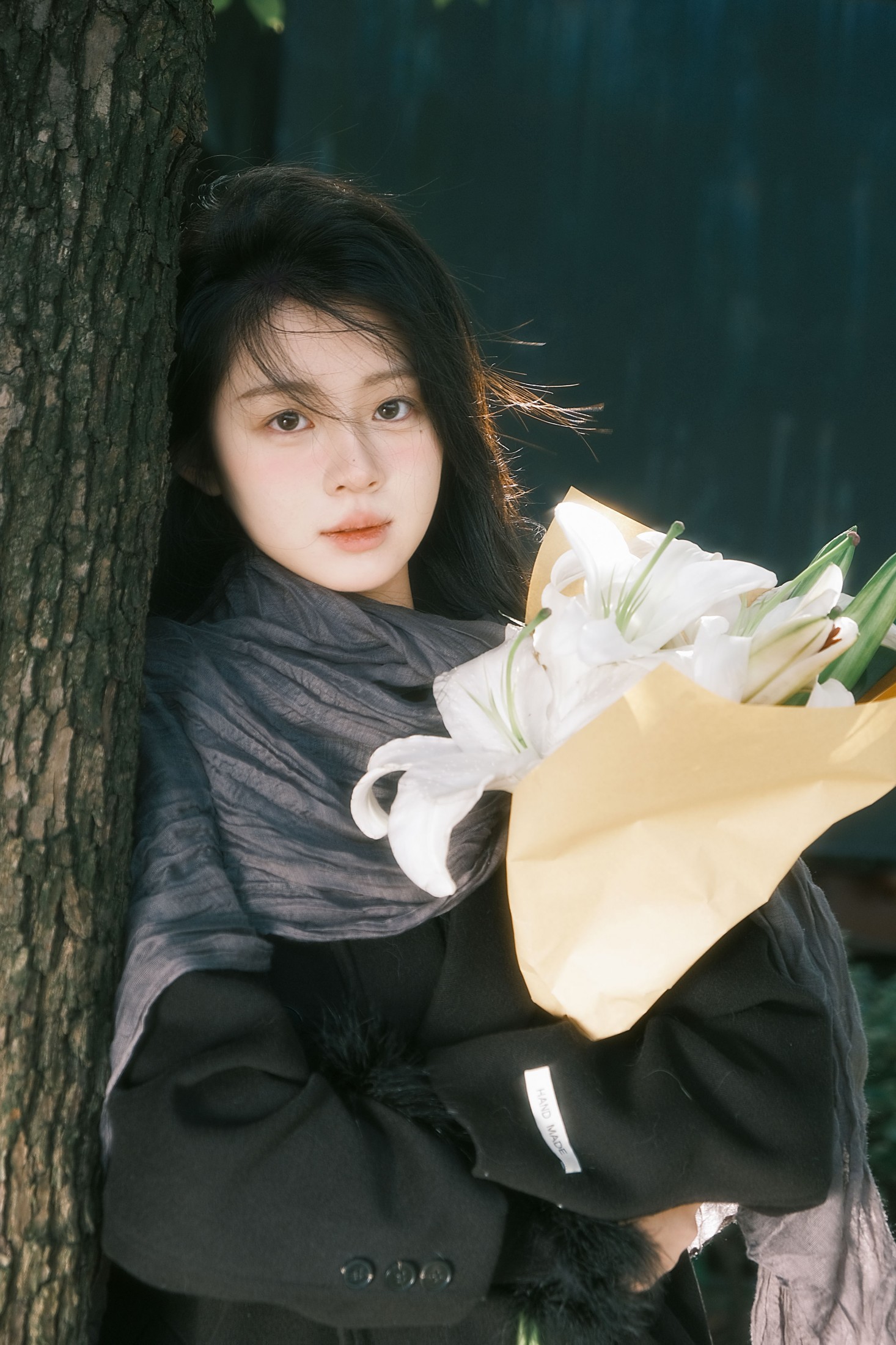 藍见冬 – 《她有种近乎神性的美》[12P]