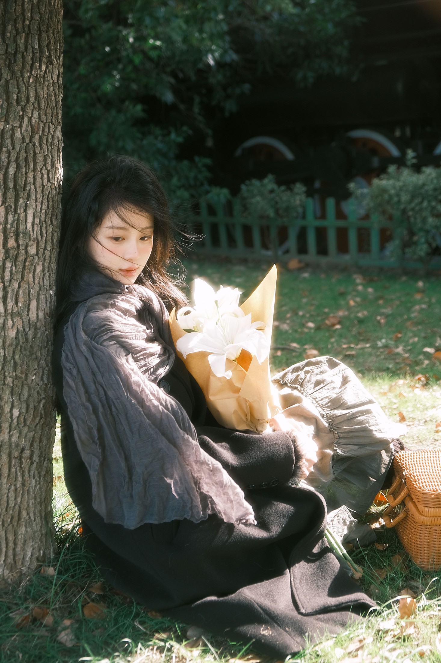 藍见冬 – 《她有种近乎神性的美》[12P]