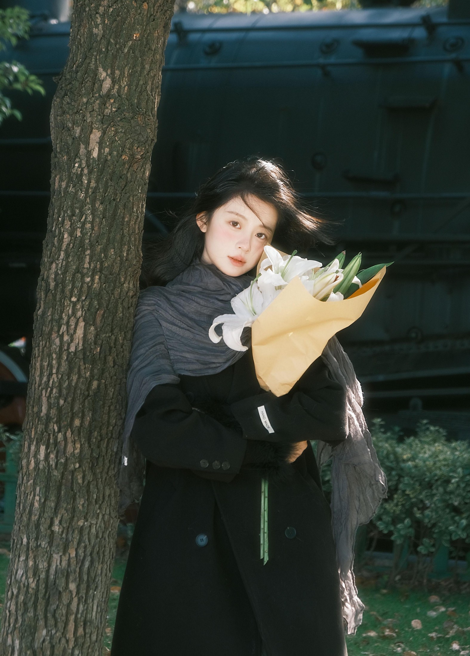 藍见冬 – 《她有种近乎神性的美》[12P]