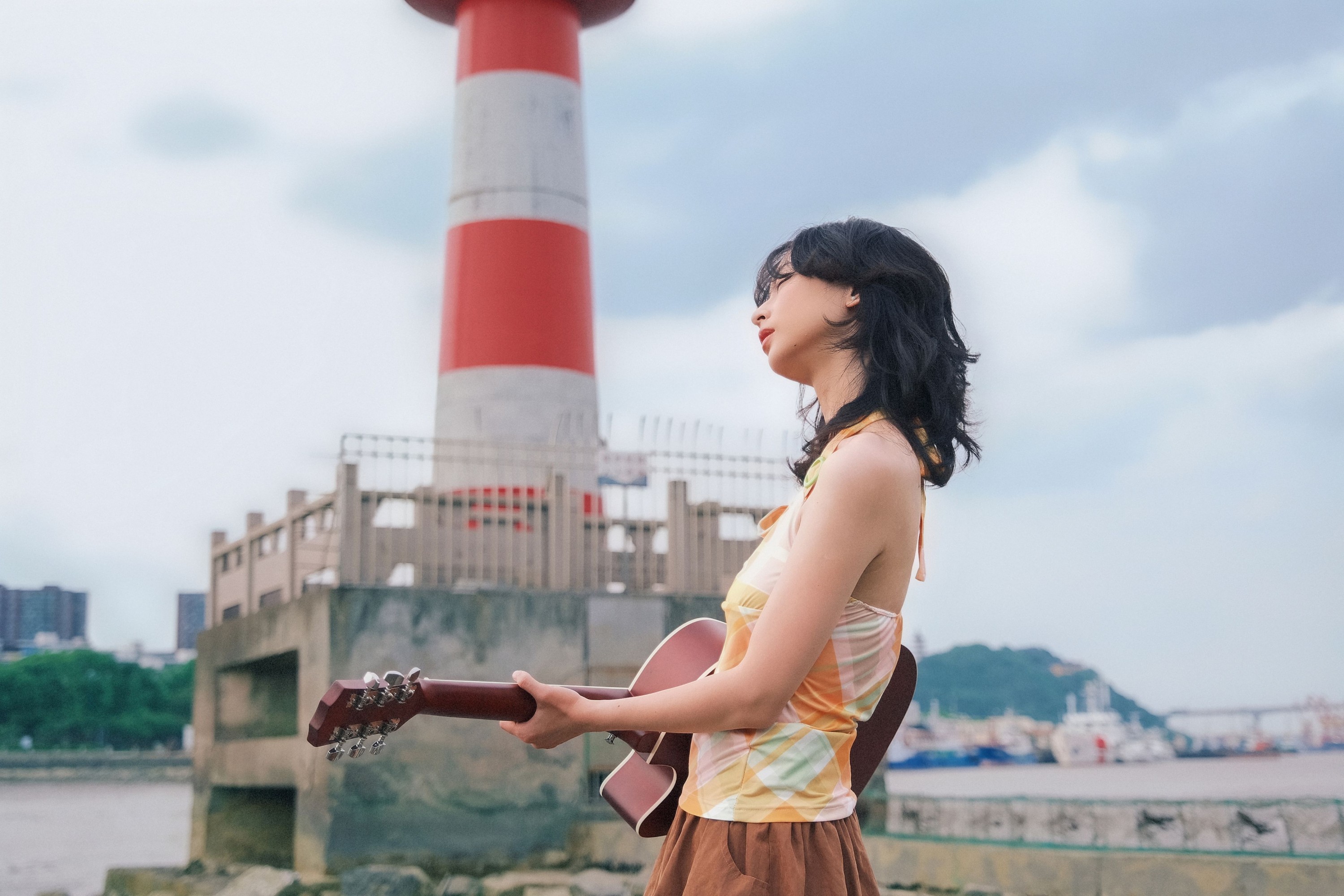 满银河乱跑 – 《码头》[26P]