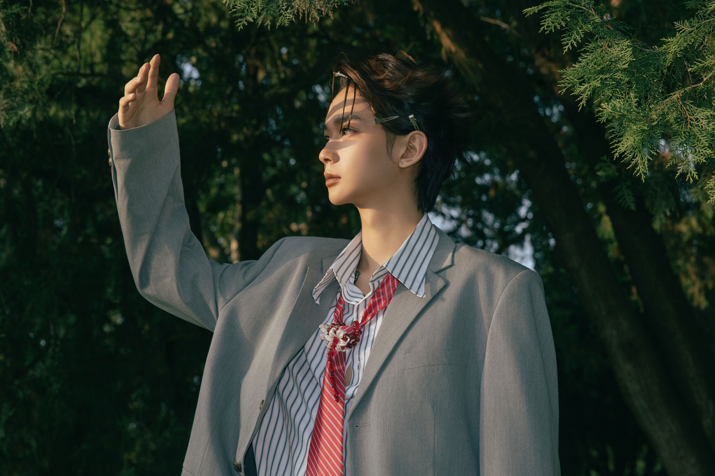 我是一头猪 – 《林间西装少年》[32P]