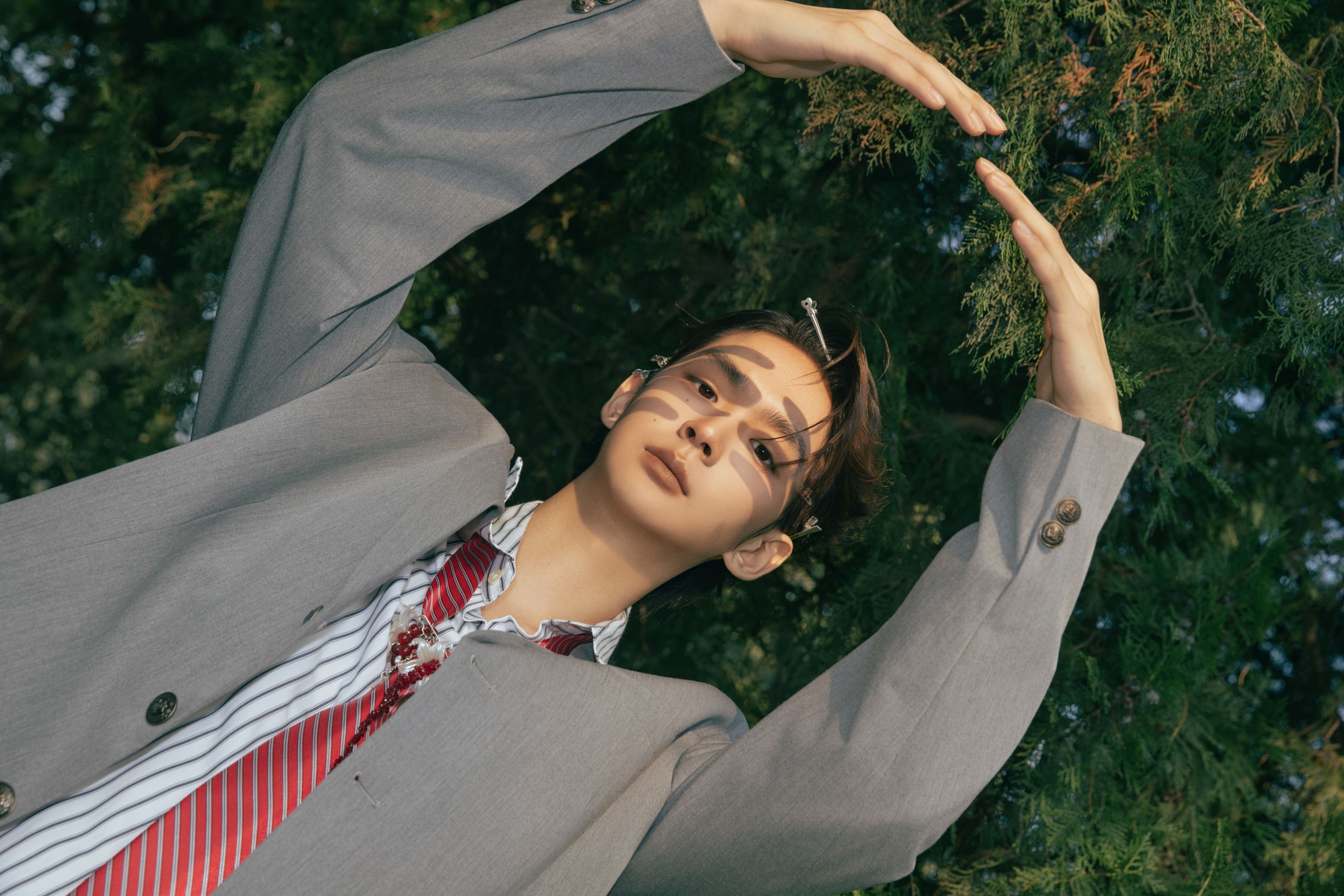 我是一头猪 – 《林间西装少年》[32P]