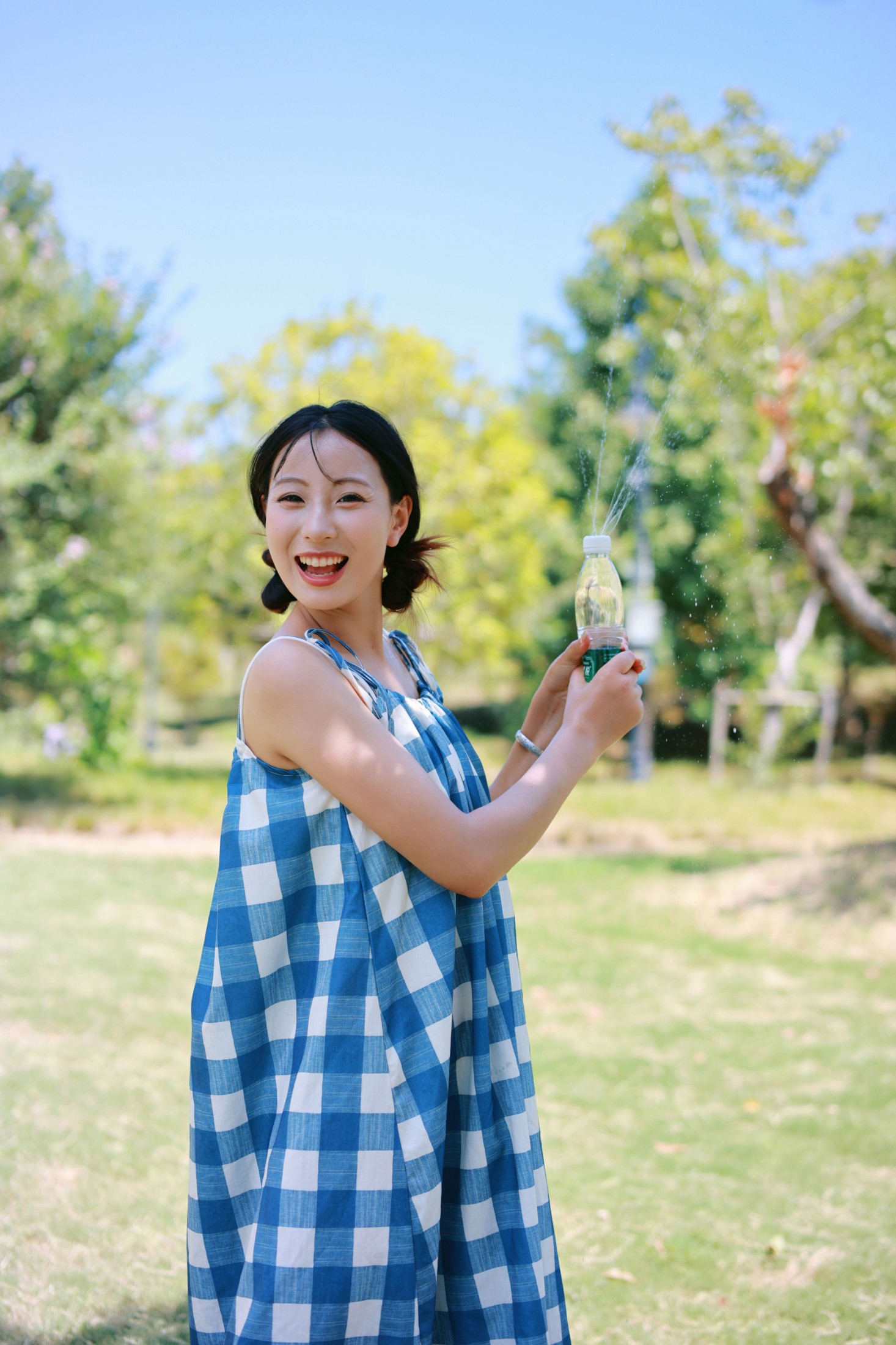 小u – 《蓝格子沙滩》[25P]